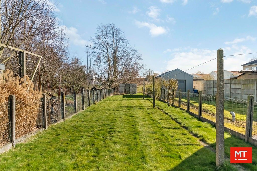 Te renoveren woning in een rustige buurt te Geluwe foto 12