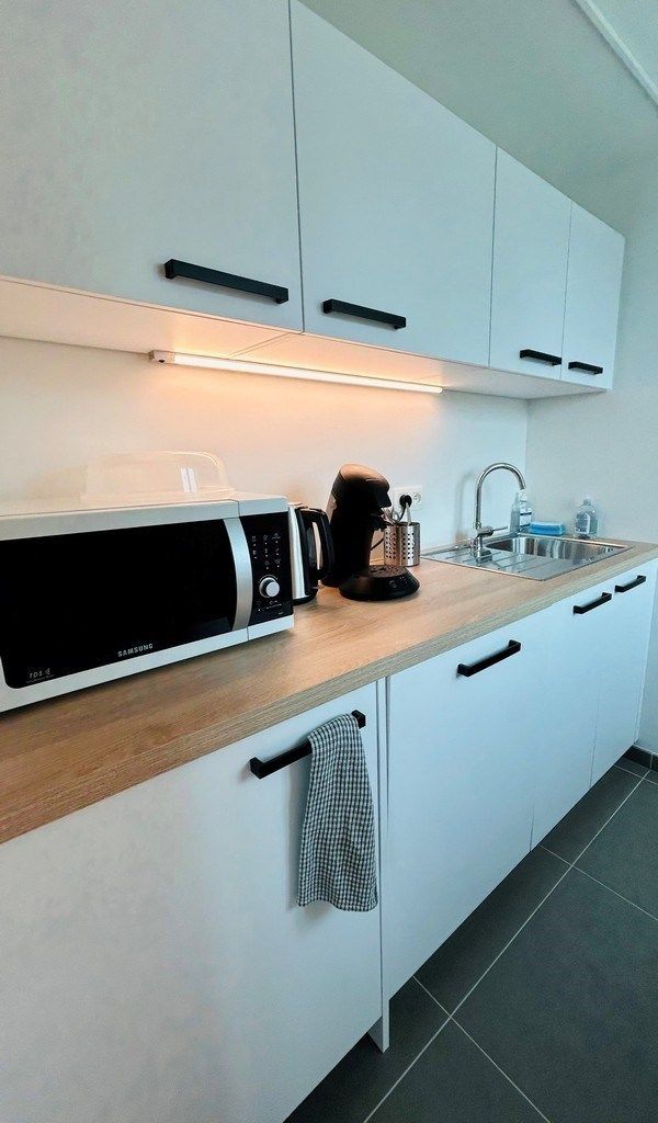 Gemeubelde kantoren in Axxes Business Center in Merelbeke foto 4