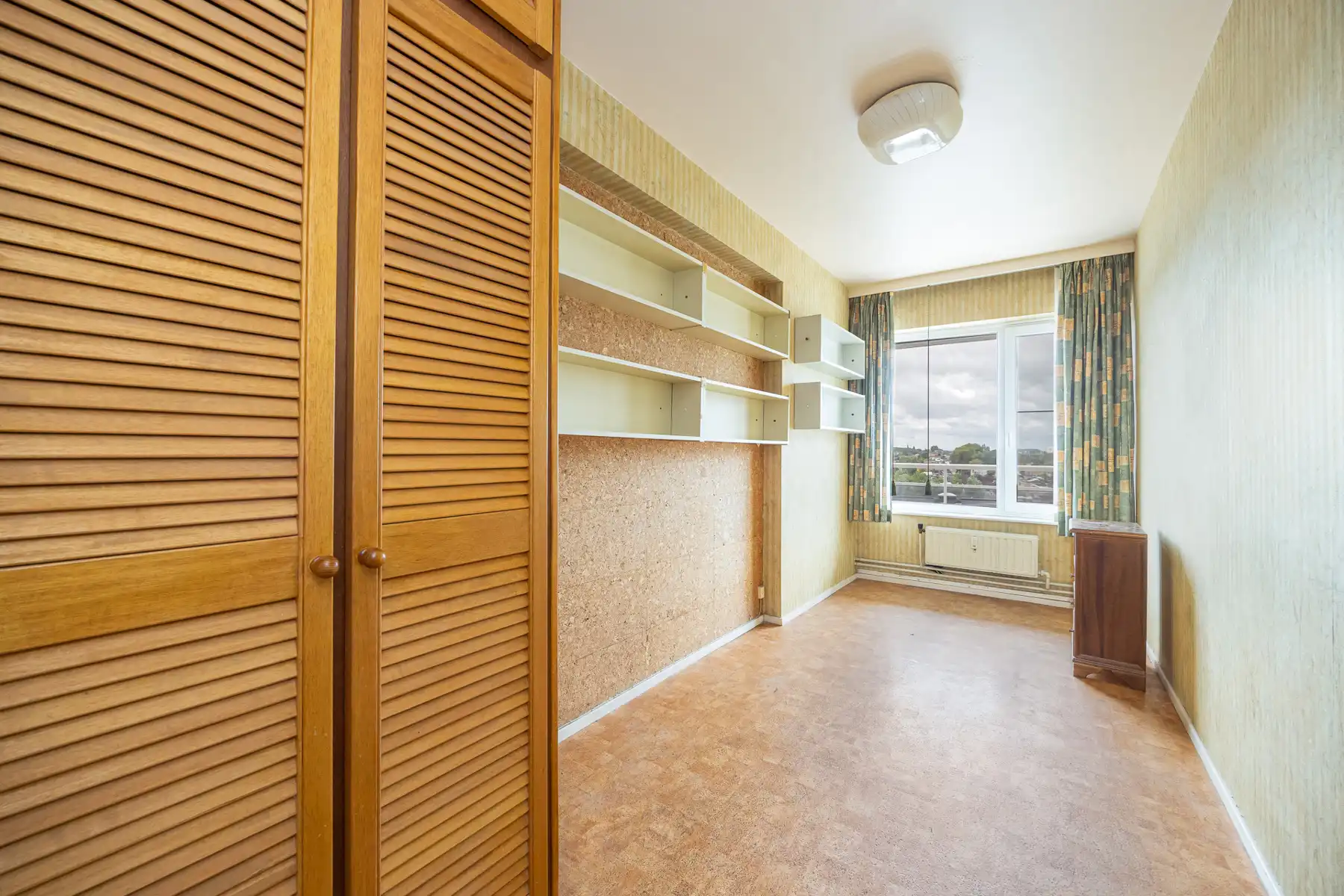 Ruim appartement met balkon en open zicht! foto 2