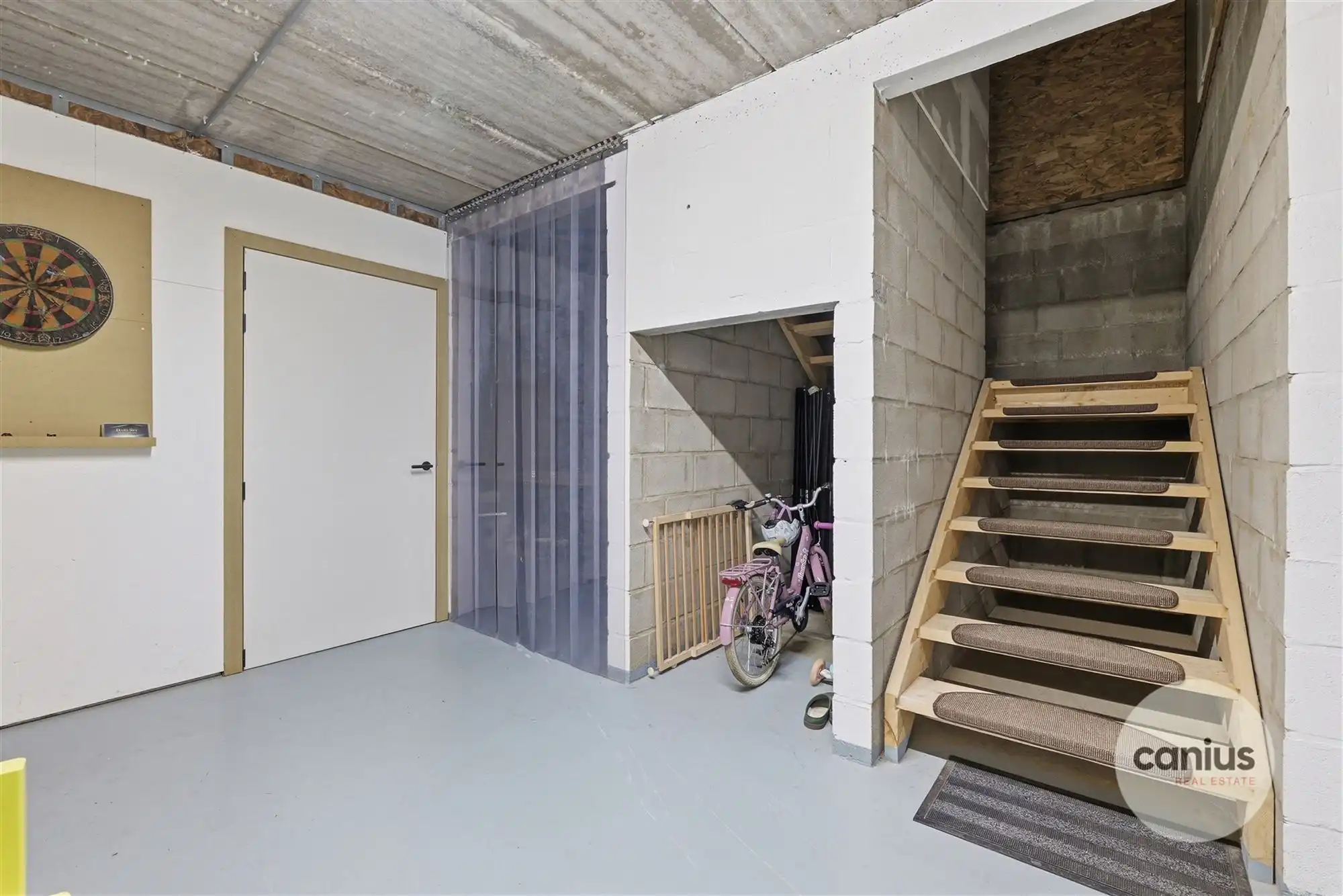 UITZONDERLIJKE WONING MET ZWEMBAD – MOGELIJKHEID ZELFSTANDIG BEROEP foto 24