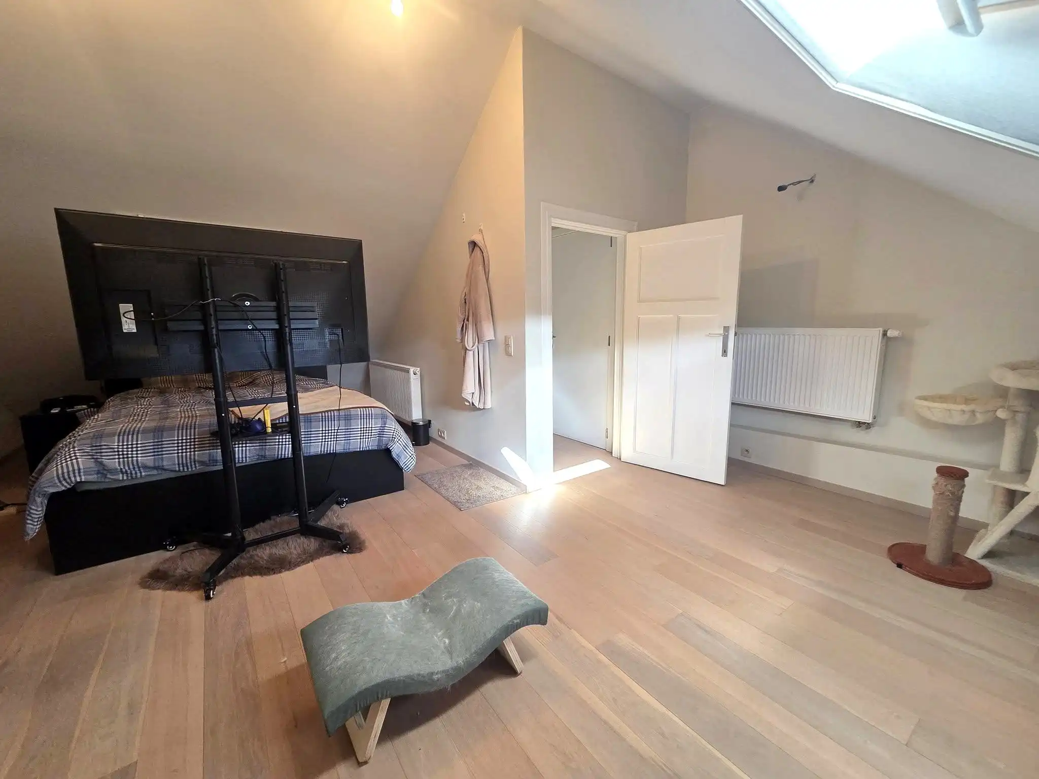 Gebouw opgedeeld in 2 appartementen. foto 14