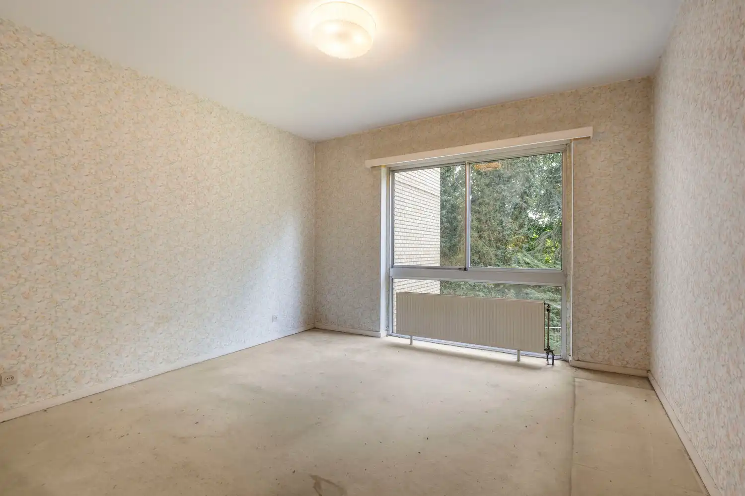 Te renoveren appartement (100m²) op 1ste verdieping met een uitstekende ligging aan de Hoogboomsteenweg in Kapellen! foto 11