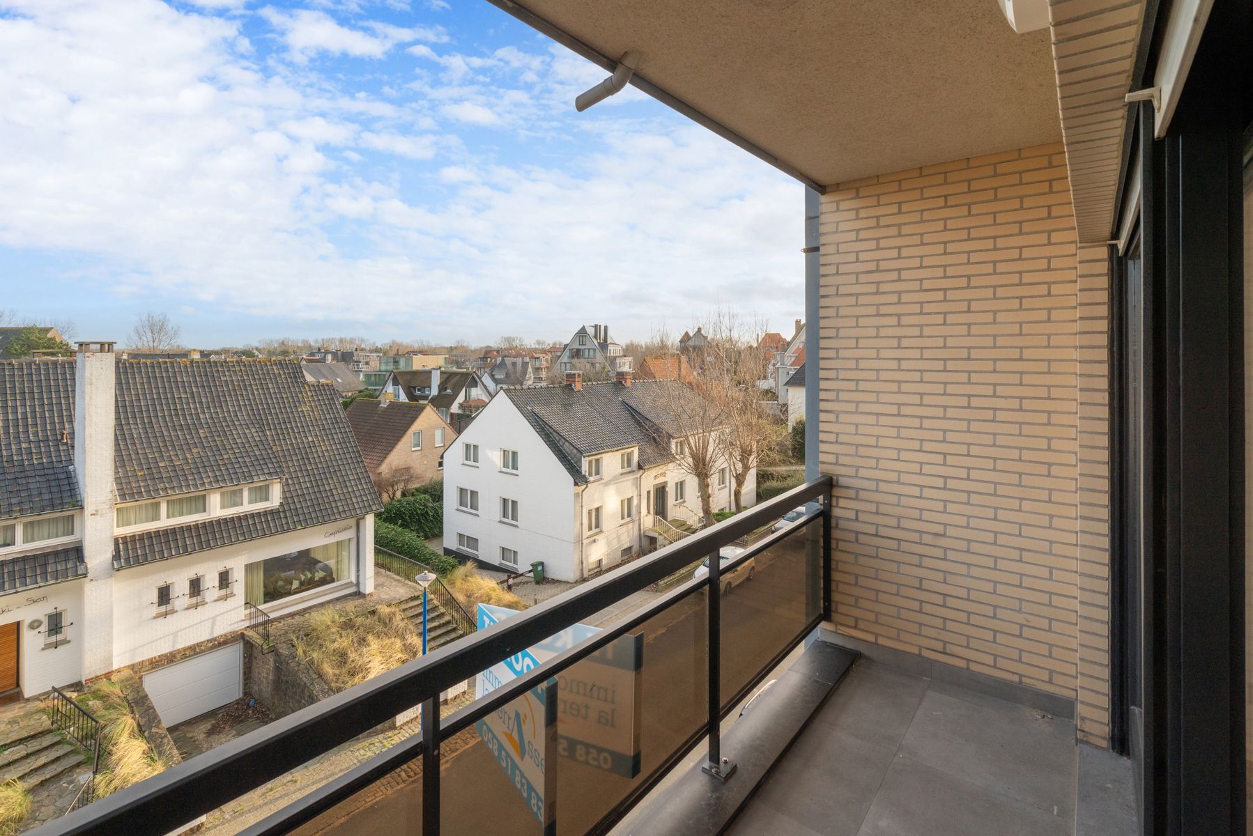 Prachtig vernieuwd appartement op enkele passen van zee foto 6