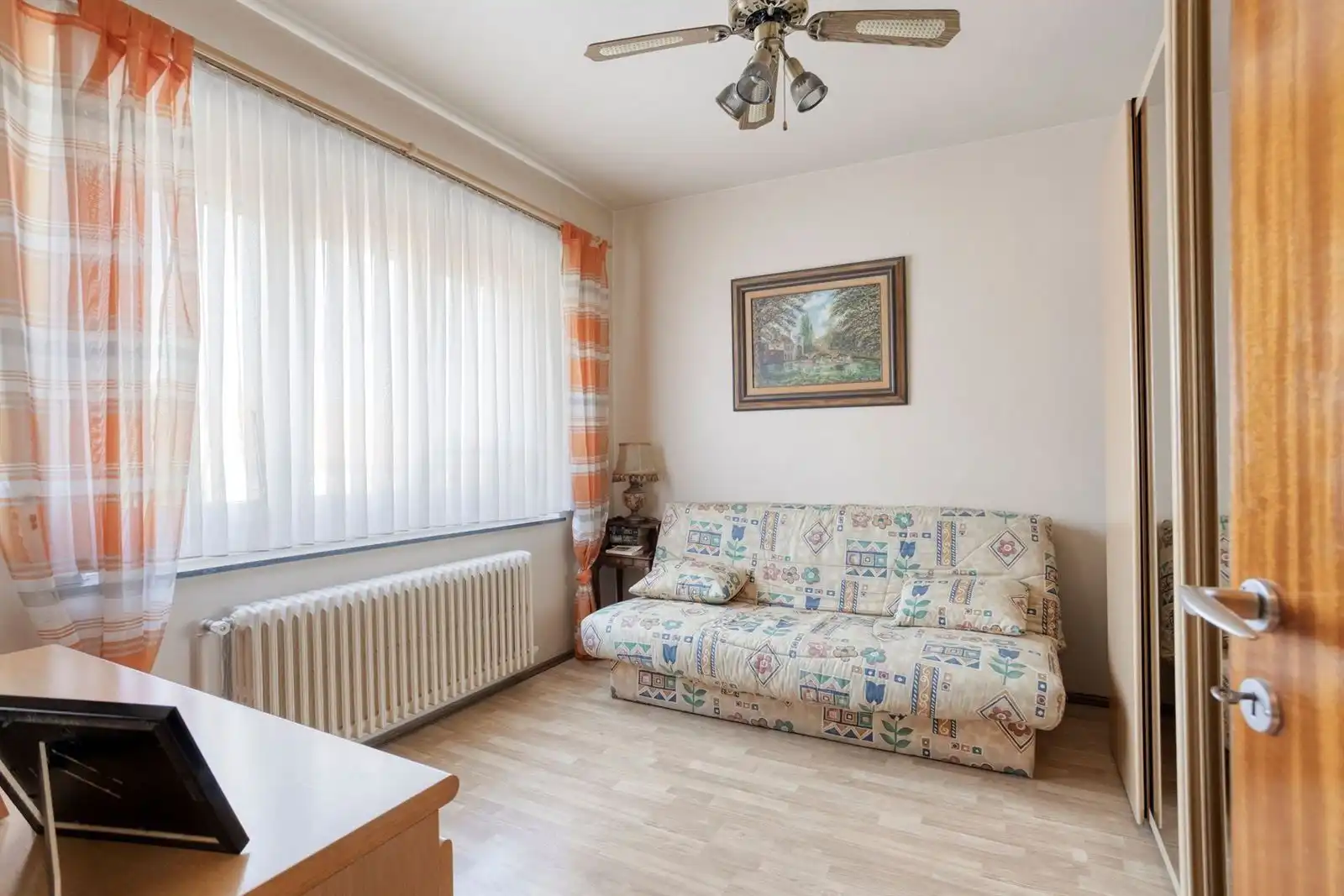 Zeer goed onderhouden woning met 3 slaapkamers, bureau + prive staanplaats  foto 20