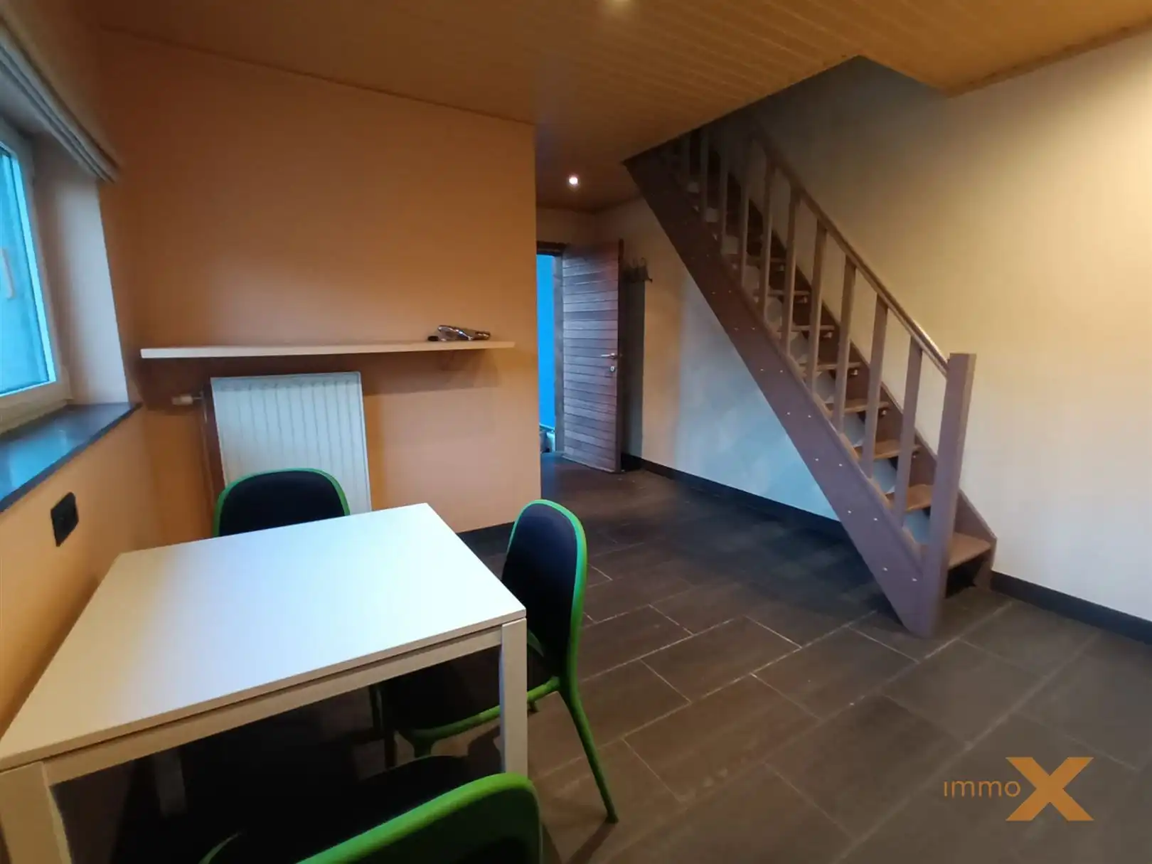 MAGAZIJN+BUITENSTAPELRUIMTE+BUREEL+PARKEERRUIMTE foto 13