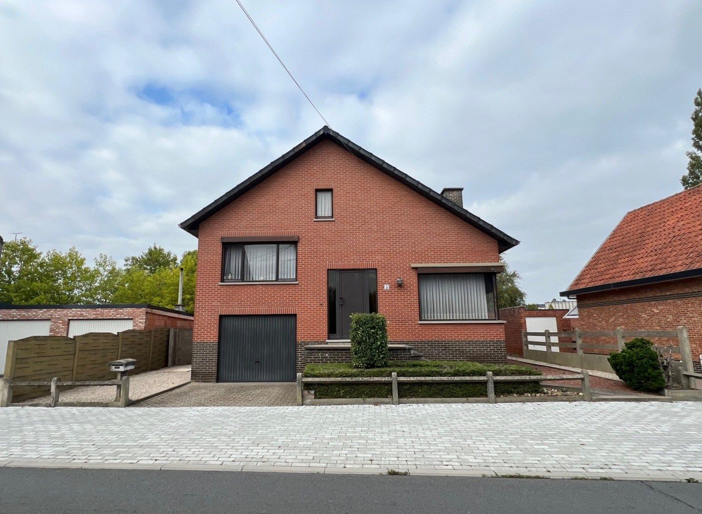 OPEN BEBOUWING te Halen : 2 slpks, terras, garage foto {{pictureIndex}}