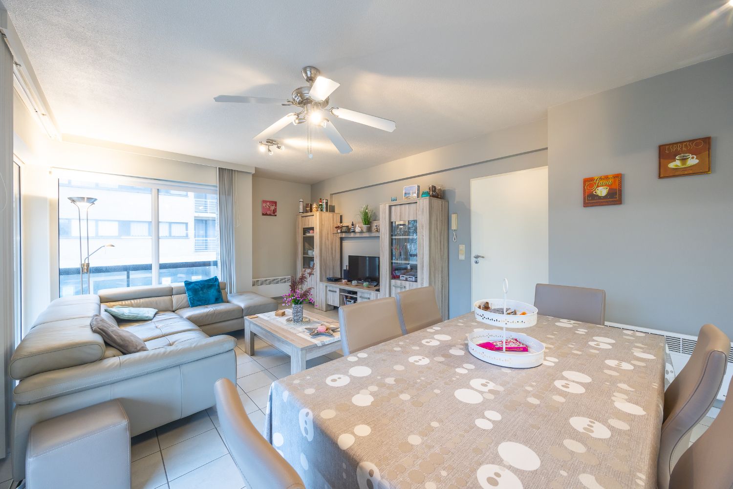 2-slaapkamer appartement in centrum Mariakerke foto 3