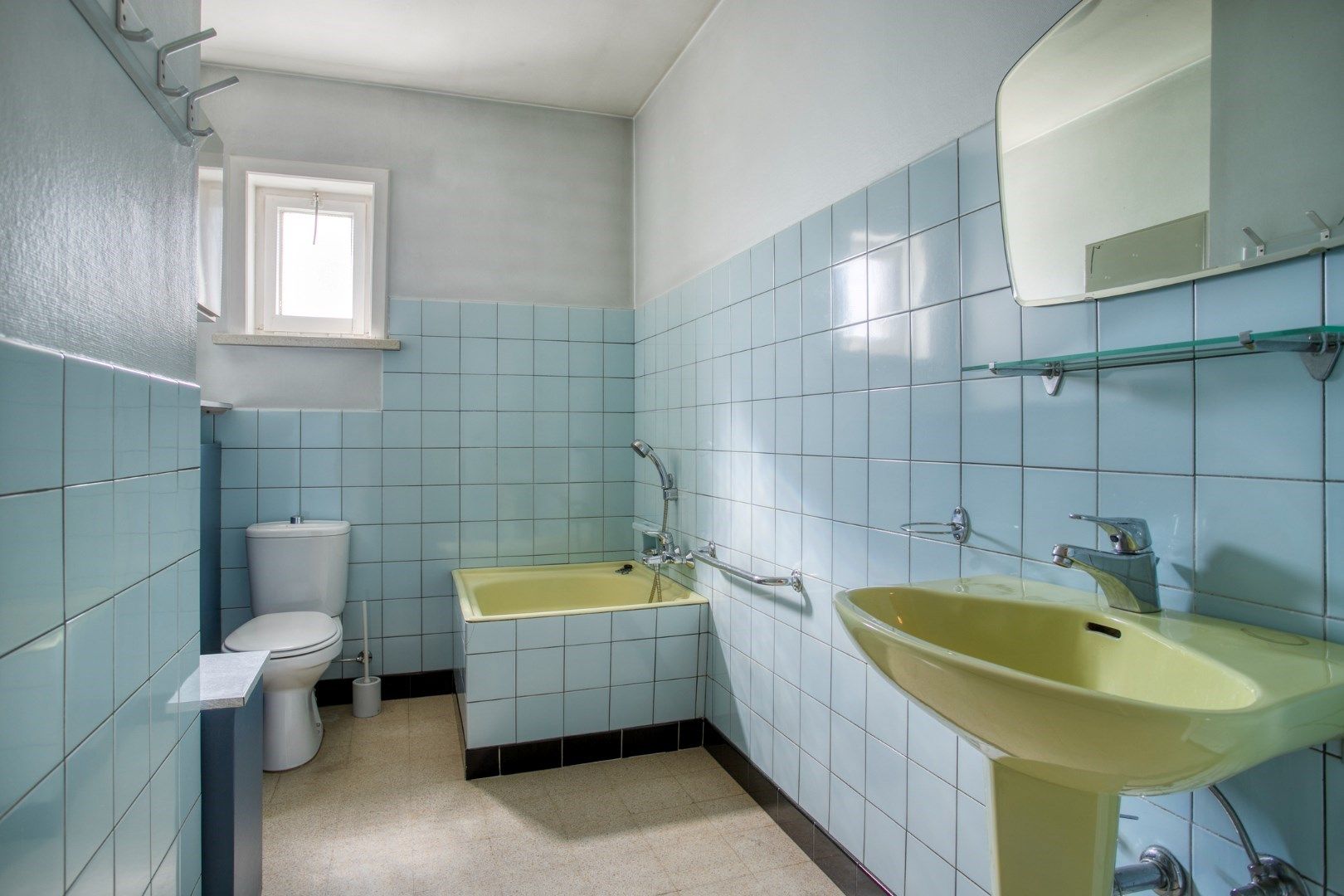 Leuke woning met veel potentieel foto 8