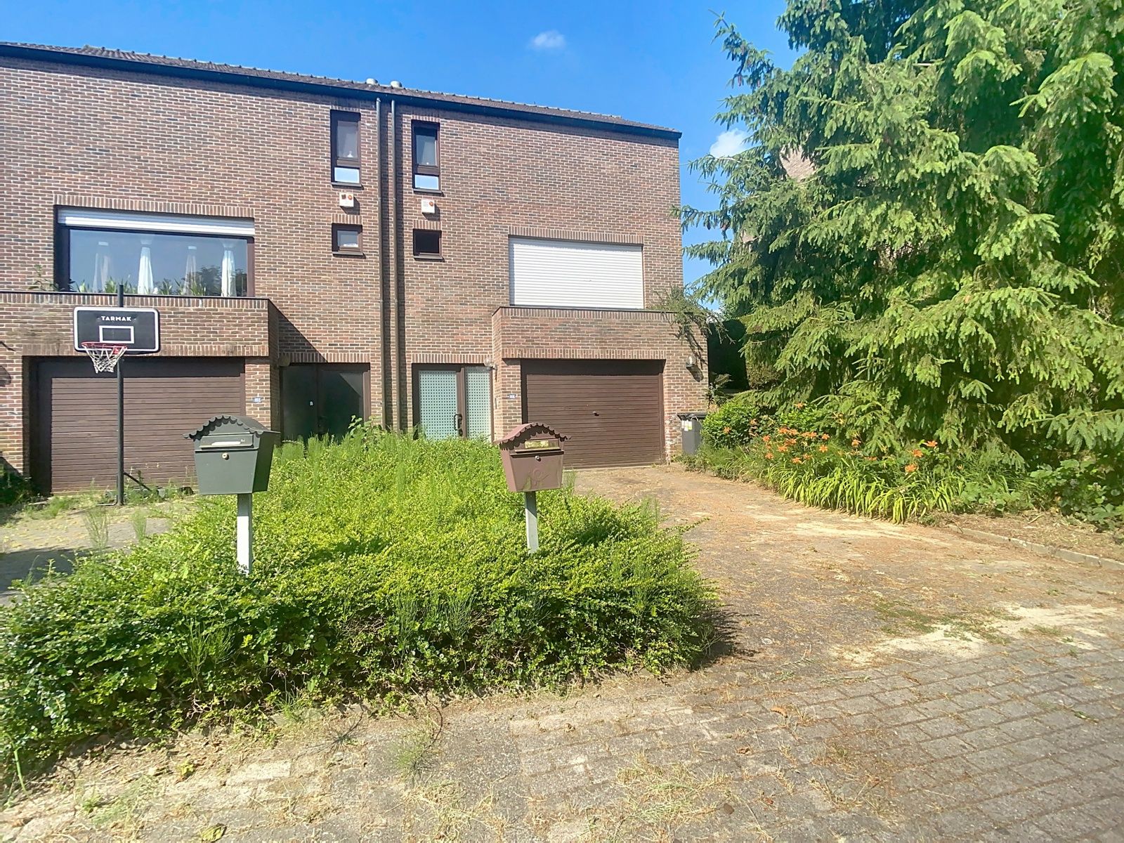 ()=>{if(producerUpdateValueVersion(node),producerAccessed(node),node.value===ERRORED)throw node.error;return node.value} Waalsestraat 149 - 1933 Sterrebeek