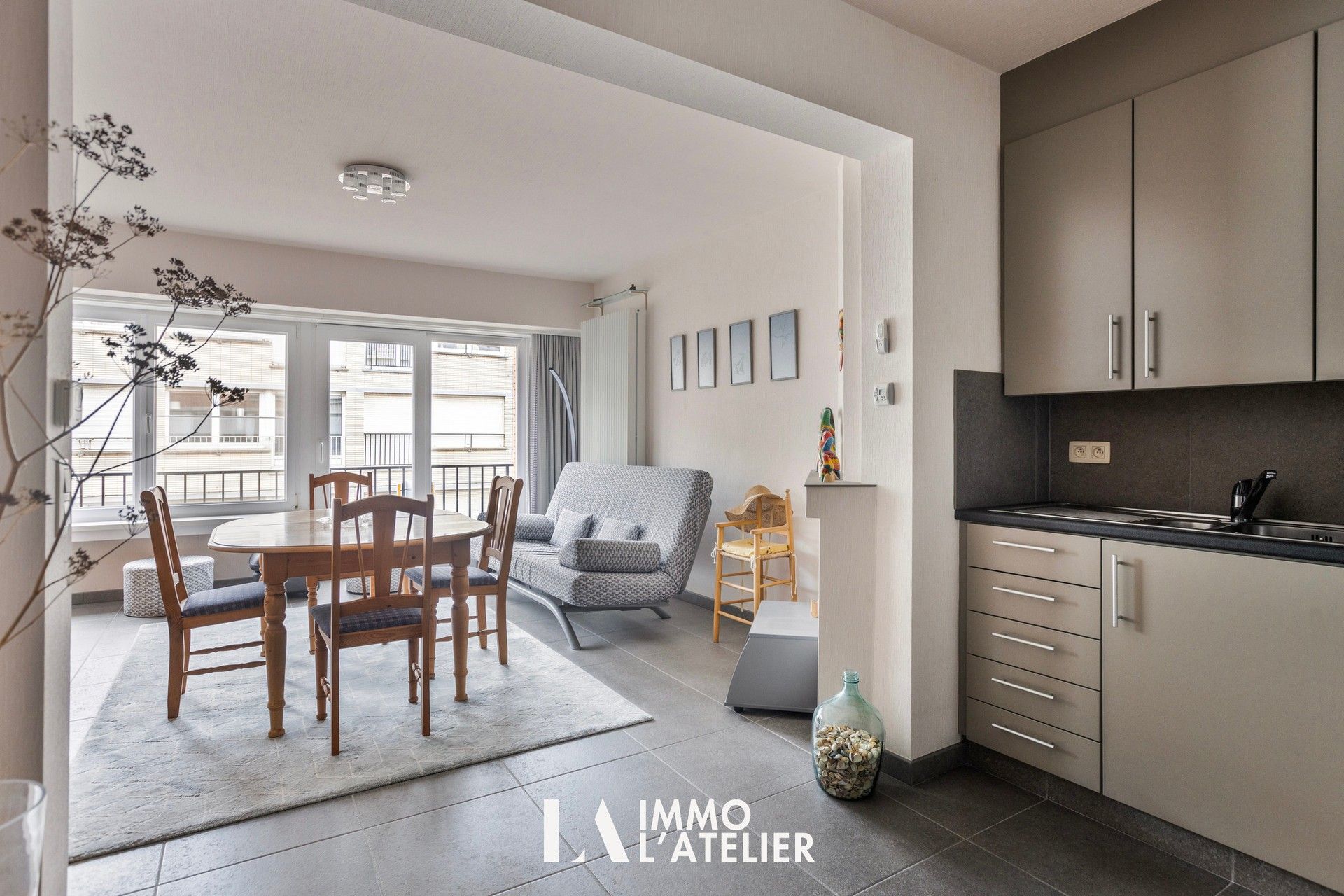 Instapklaar appartement op wandelafstand van het strand, Westende-Bad. foto {{pictureIndex}}