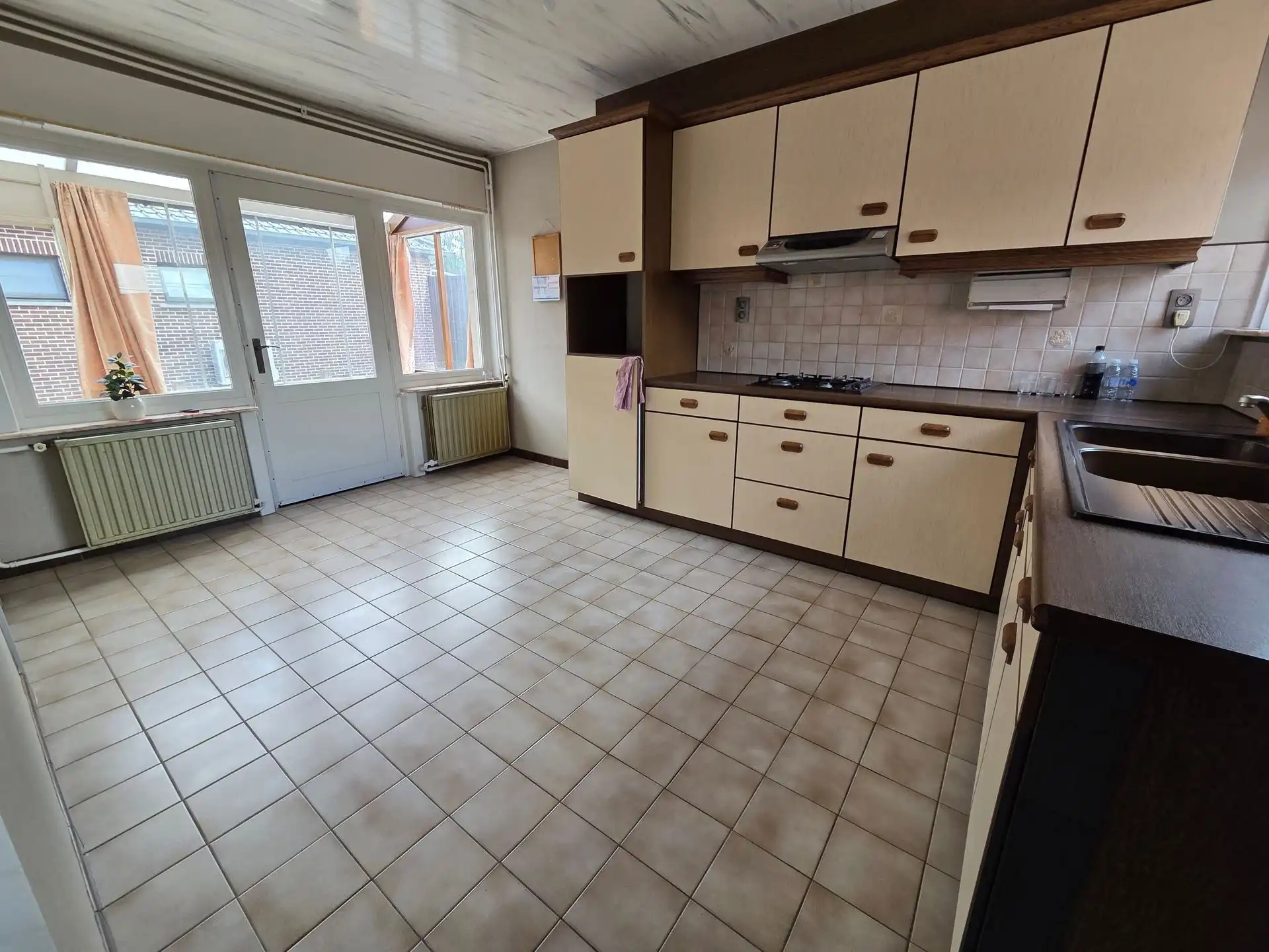 Charmante gezinswoning met 4 slpks op een mooi zuidgericht perceel van 990 m² foto 5