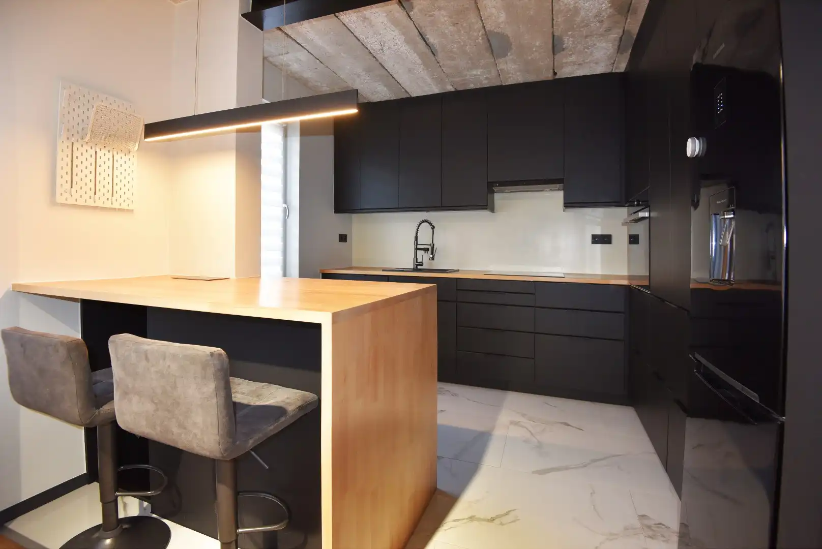 Appartement met 2 slpks en garage te Eeklo foto 3