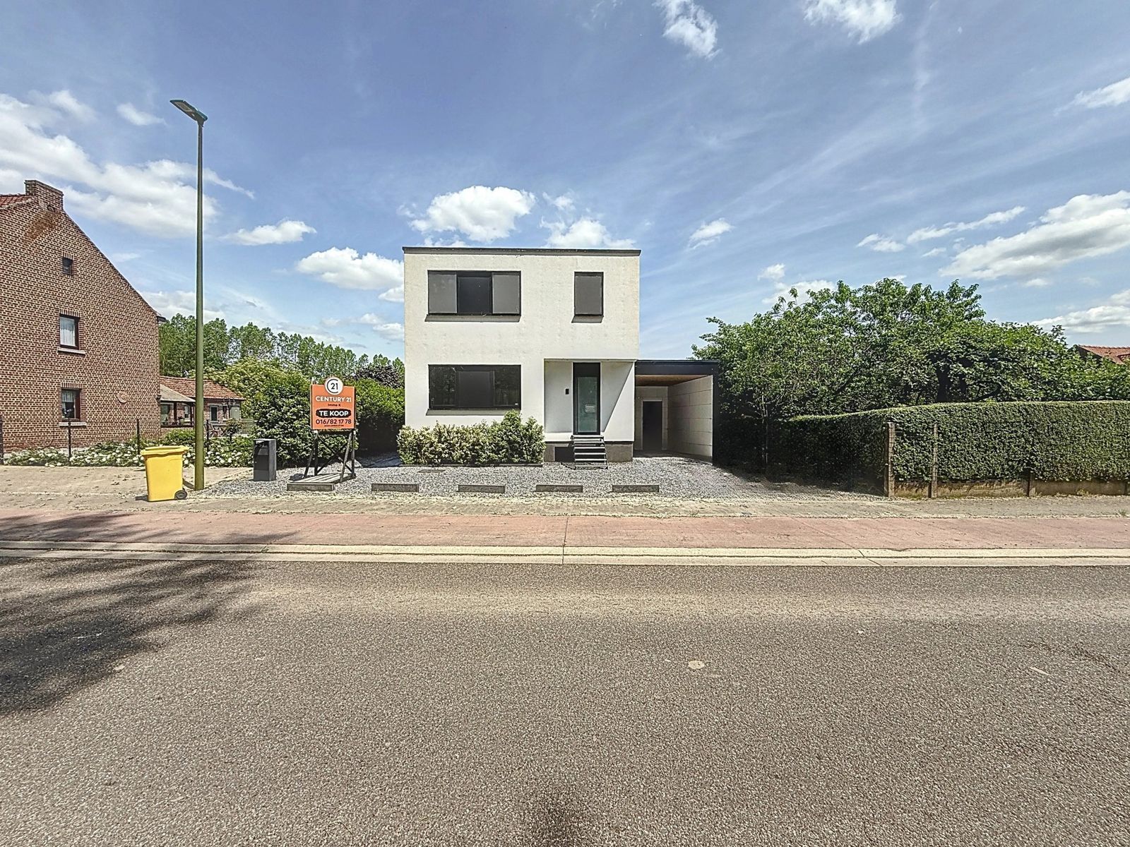 Instapklare kwalitatieve BEN woning met zeer ruime tuin  foto {{pictureIndex}}