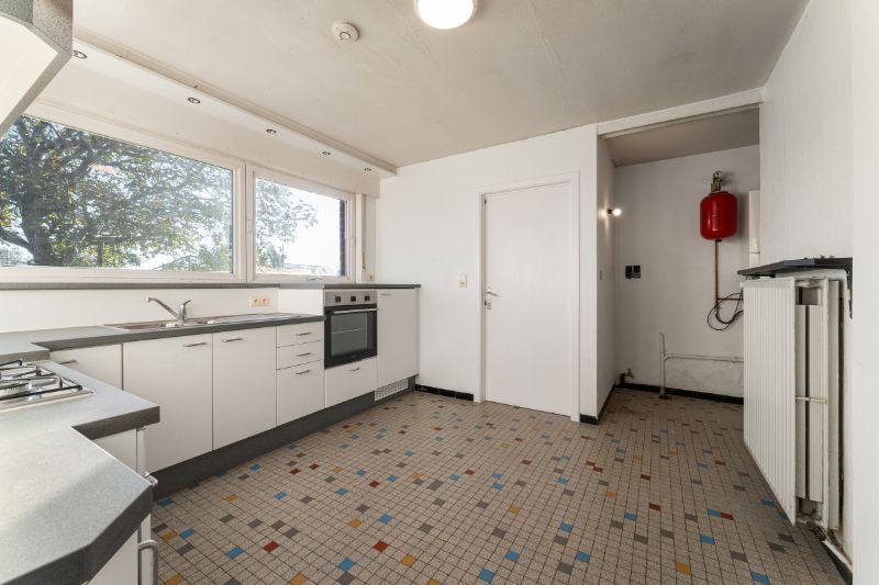 WONING MET  GROTE LOODS MET geintegreerde STUDIO foto 7