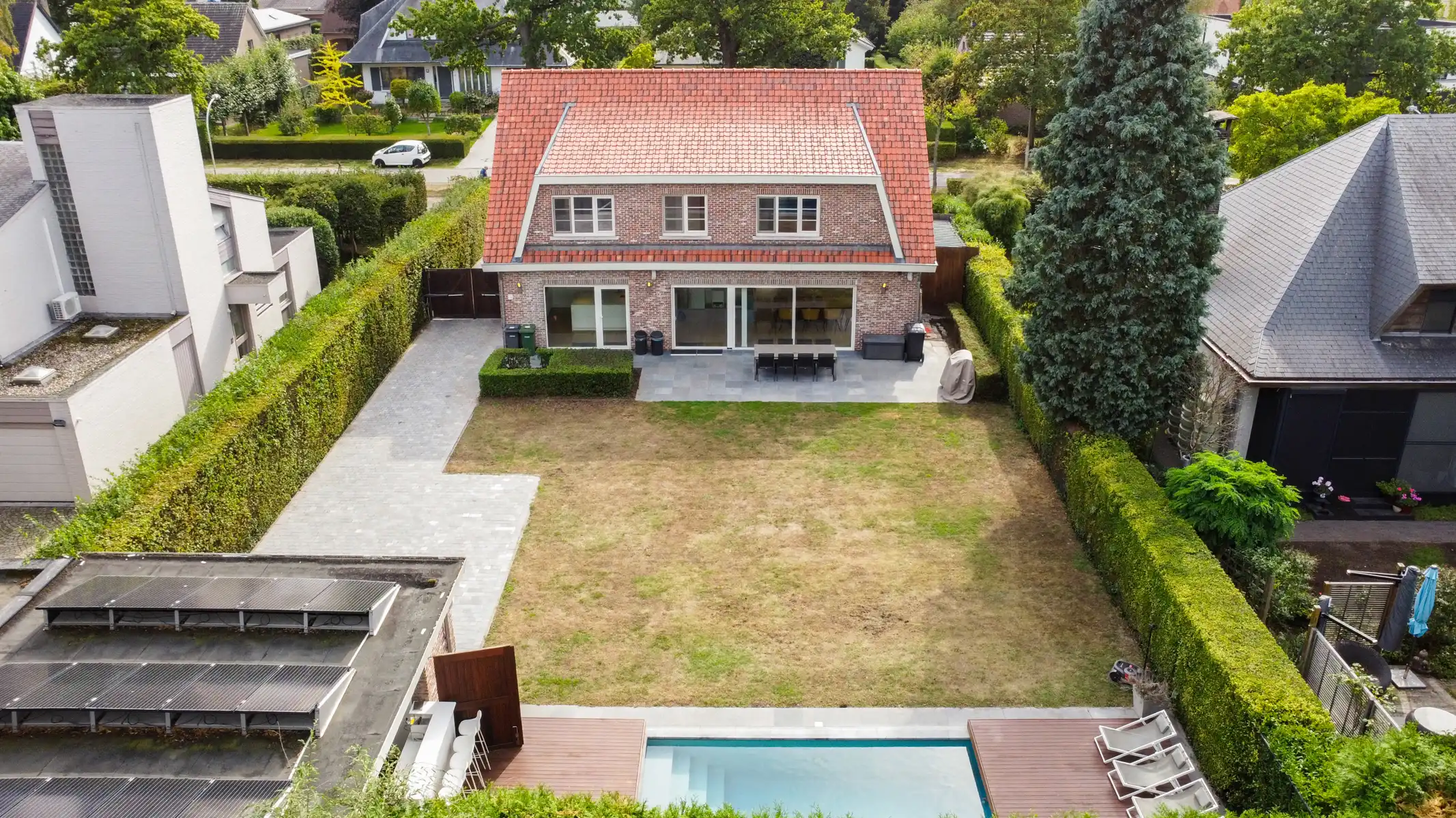 Volledig vernieuwde energiezuinige villa met buitenzwembad foto 2