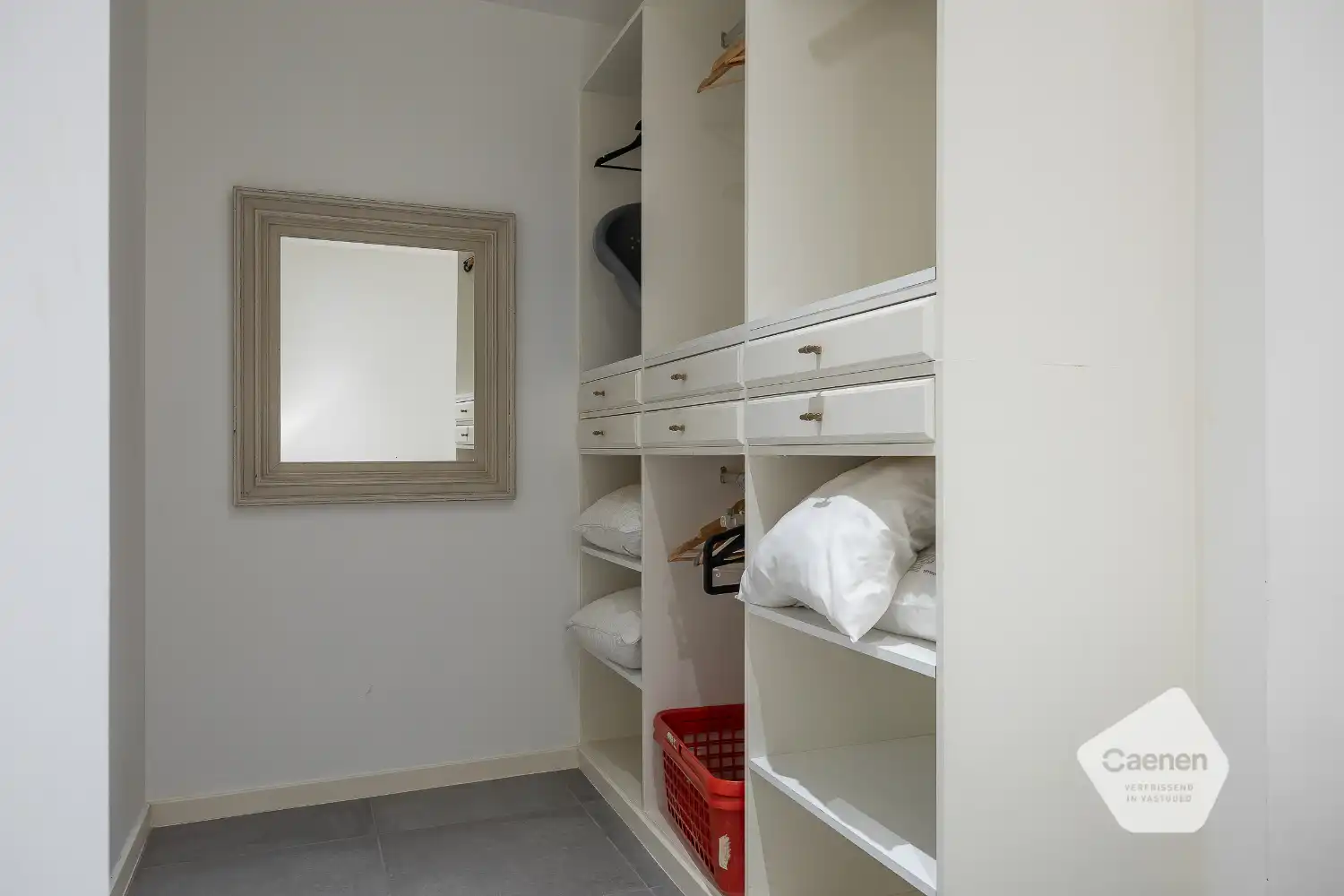 Gerenoveerd gelijkvloers appartement vlakbij Visserskaai foto 18