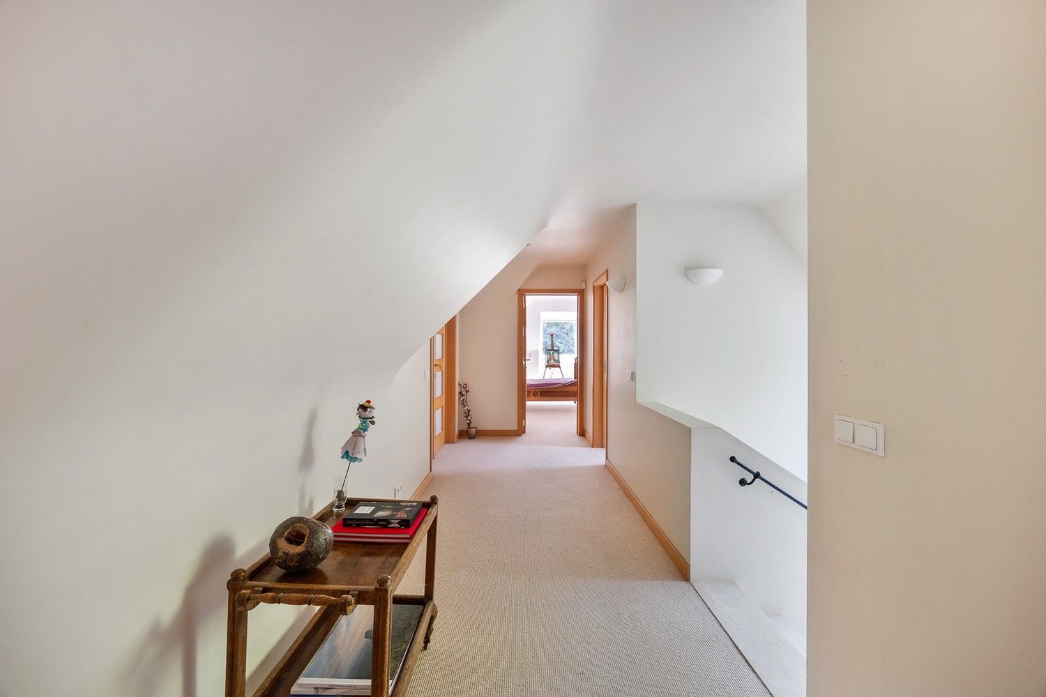 Architecturale rietgedekte villa op 5.717 m² grond foto 25