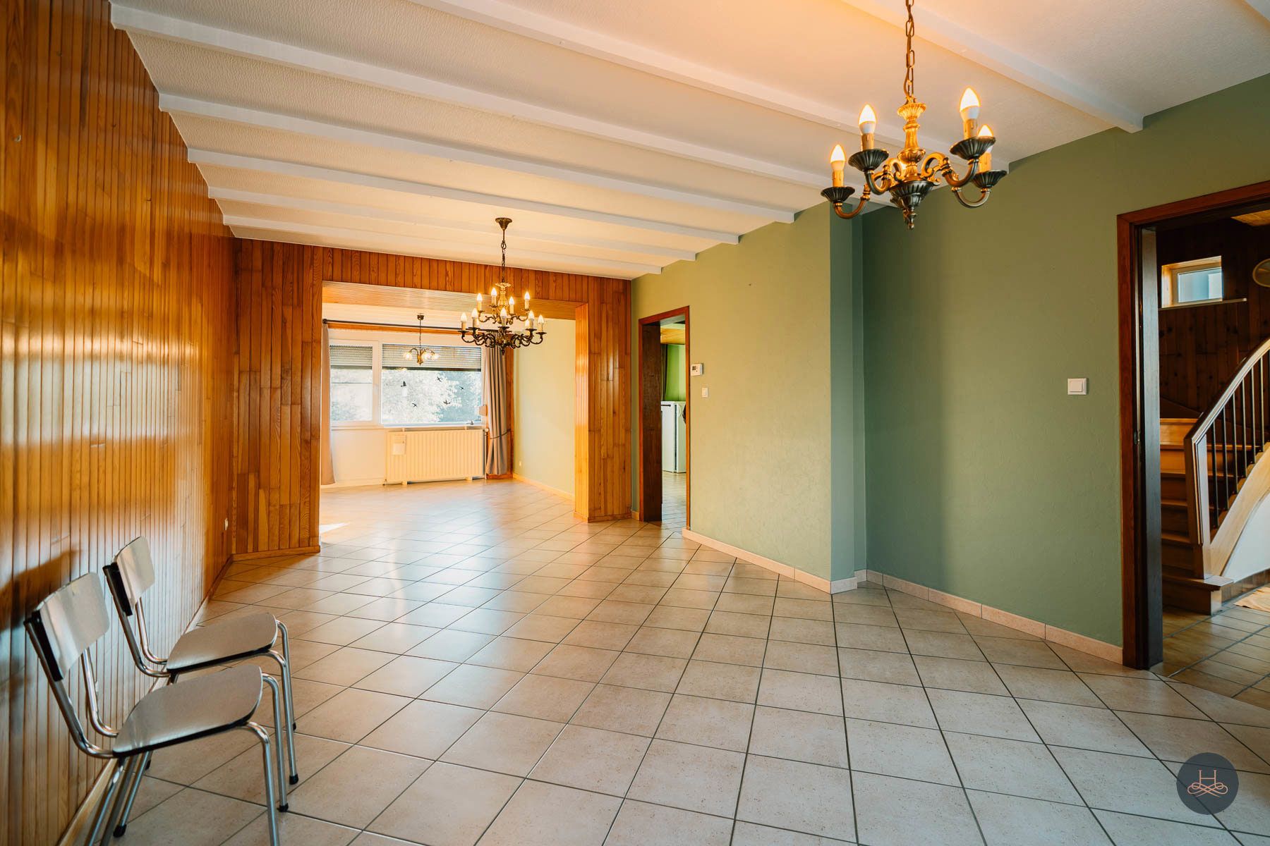 Ruime gezinswoning in rustige wijk met tuin! foto 5