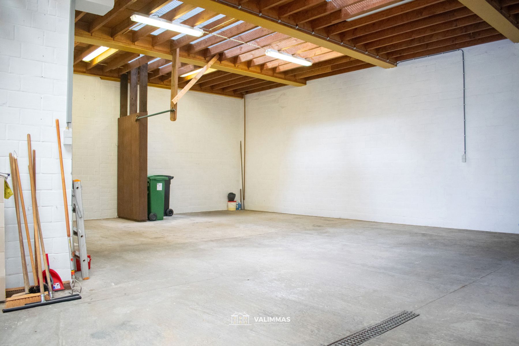 Zeer ruime (kangoeroe-)woning met parking en atelier/opslag foto 18