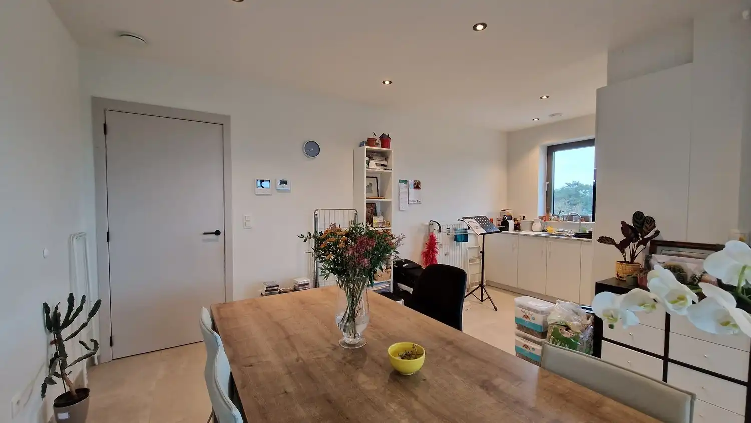 RECENT APPARTEMENT OP TOPLOCATIE MET 2 SLAAPKAMERS EN TERRAS. foto 6