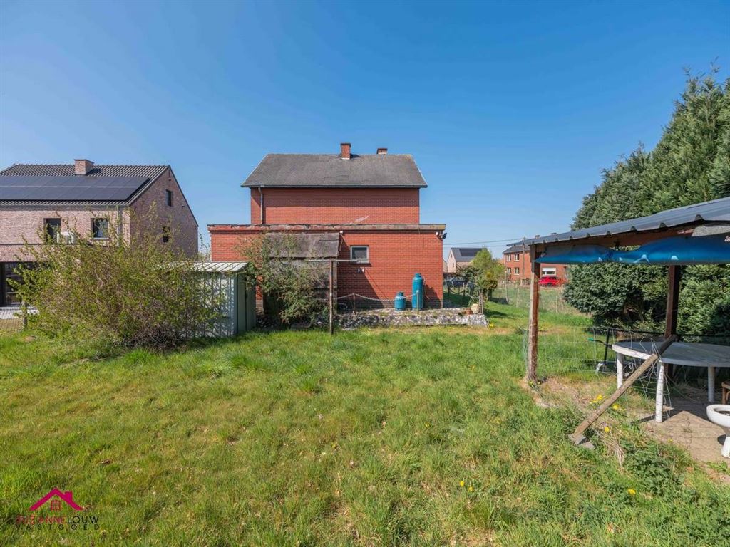 Vrijstaande woning, te renoveren naar eigen smaak en wensen foto 7
