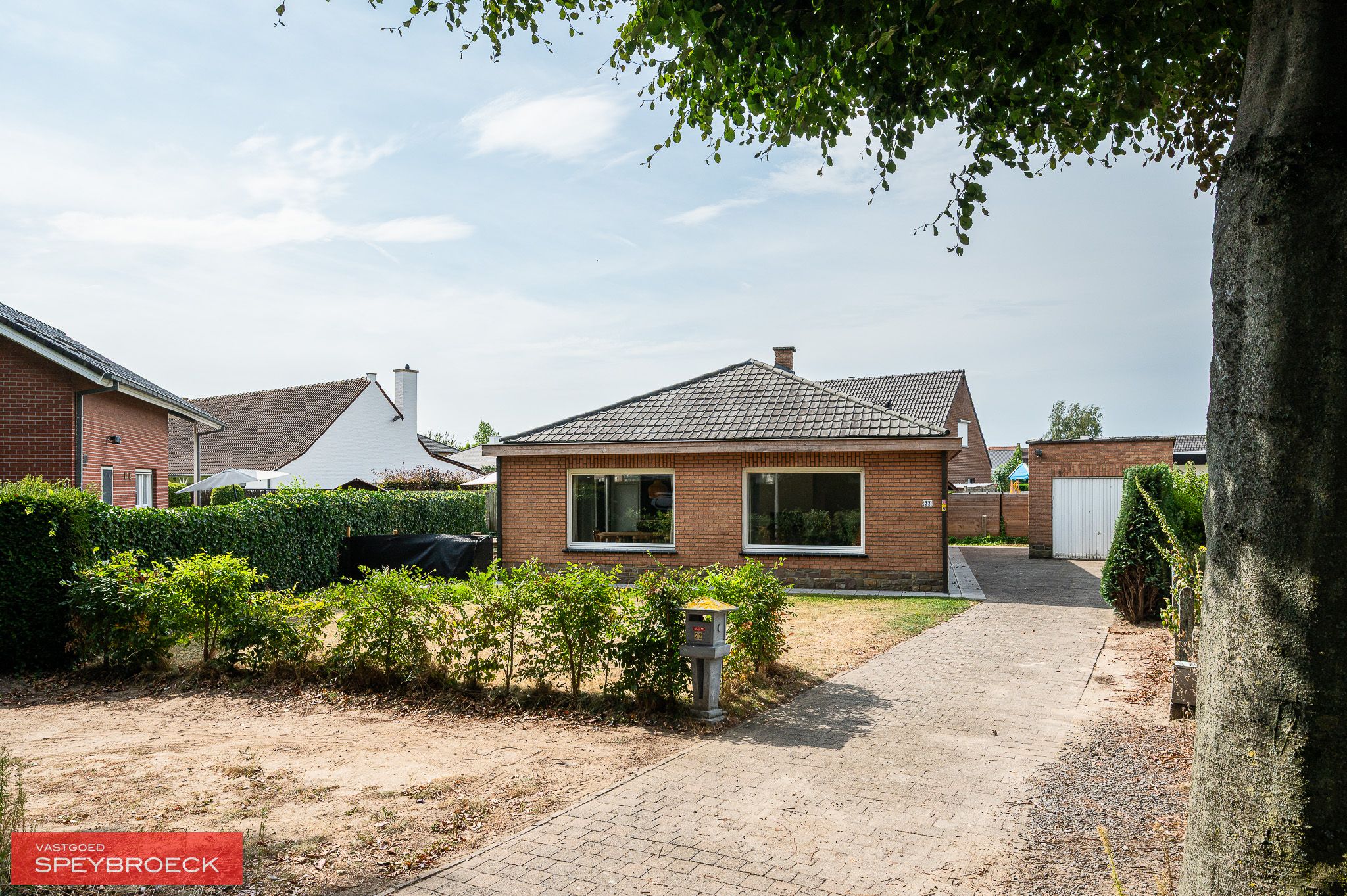 Hoofdfoto van de publicatie: TE KOOP