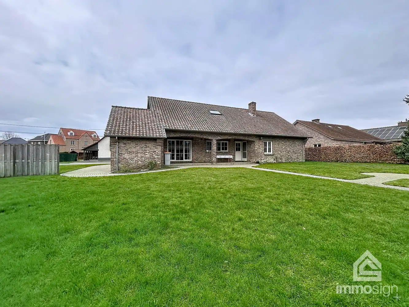 Charmante gezinswoning met landelijke uitstraling te Molenbeersel! foto 48