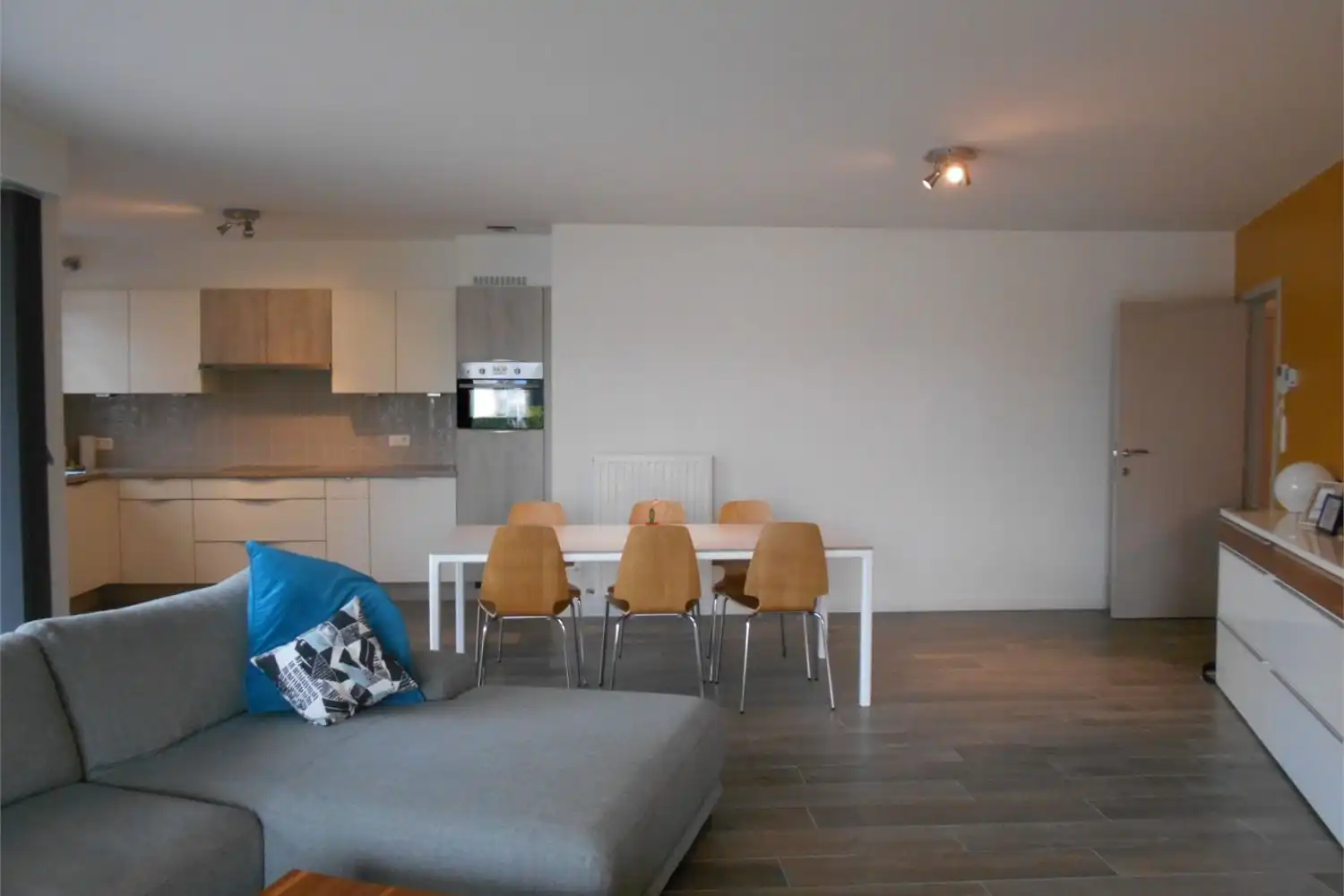 Appartement, 2 slaapkamers, terras, lift. foto 8