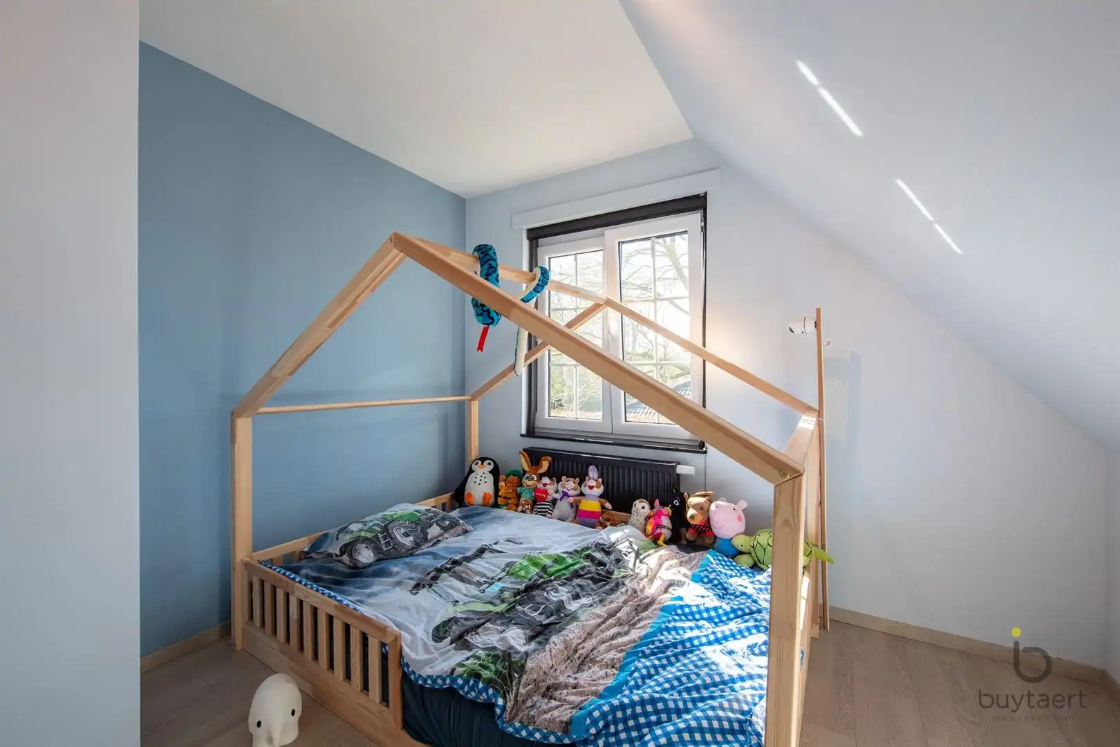  KARAKTERVOLLE WONING MET VIJF SLAAPKAMERS EN TUIN! foto 19