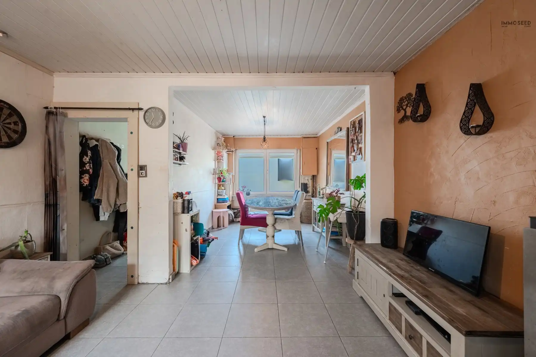 Charmante renovatiewoning hartje Eernegem foto 5