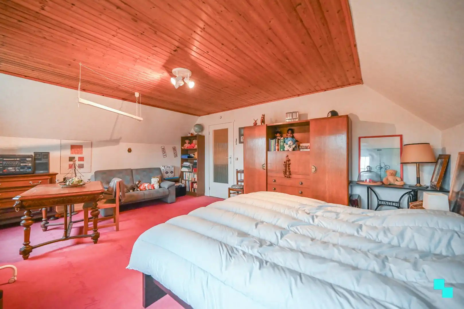 Verrassend ruime woning op een toplocatie in Marke foto 30