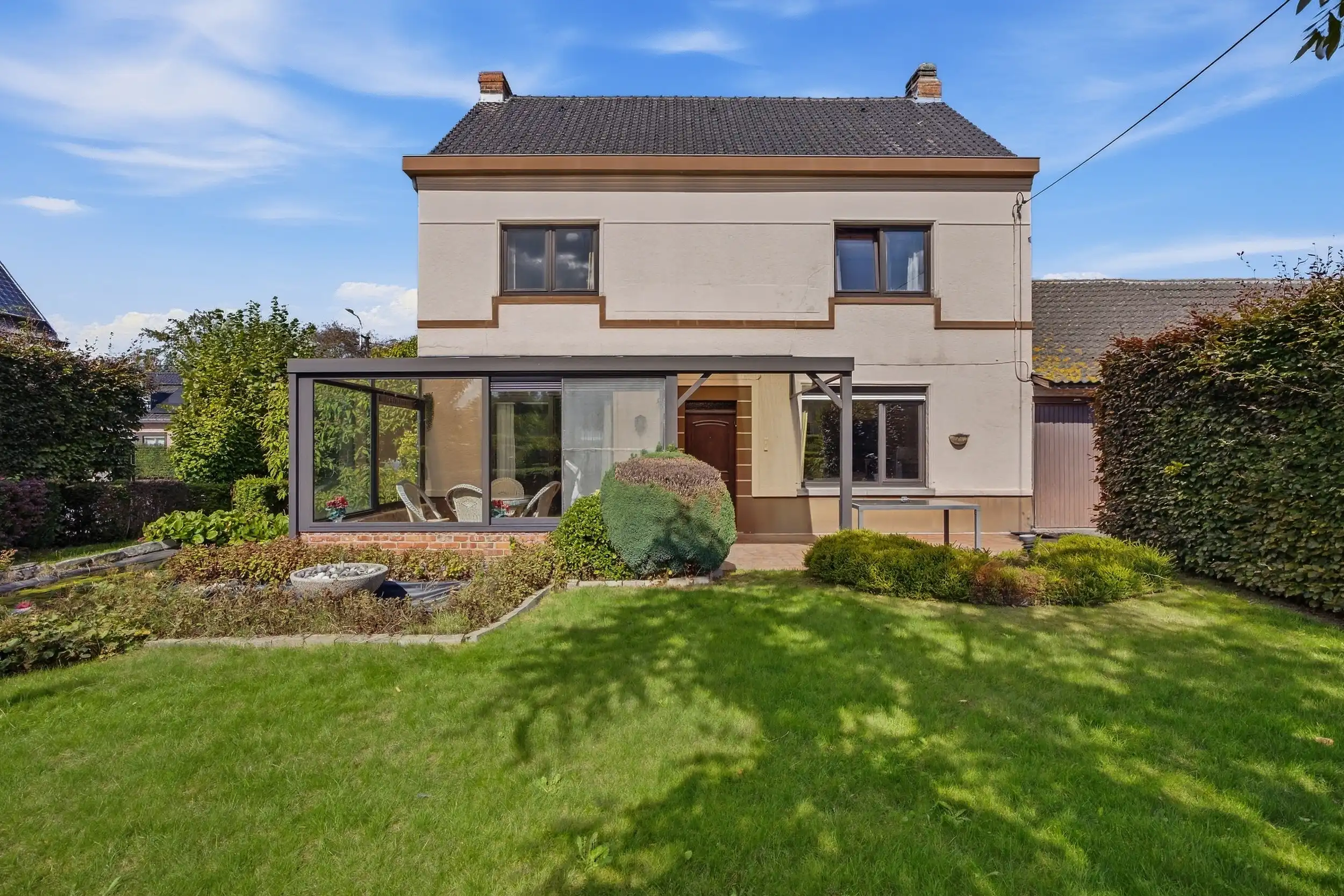 Te renoveren woning met tal van mogelijkheden foto 33