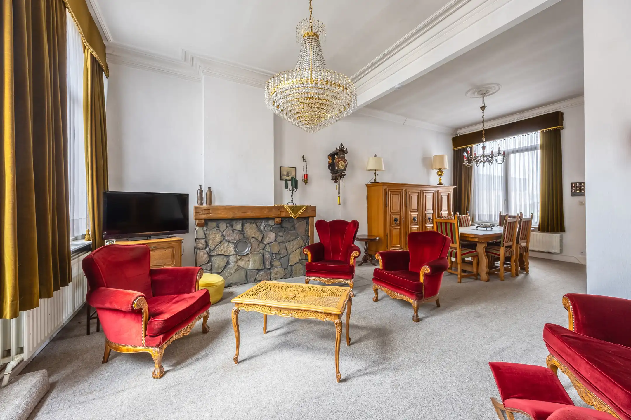 Authentieke herenwoning met potentieel te koop foto 17