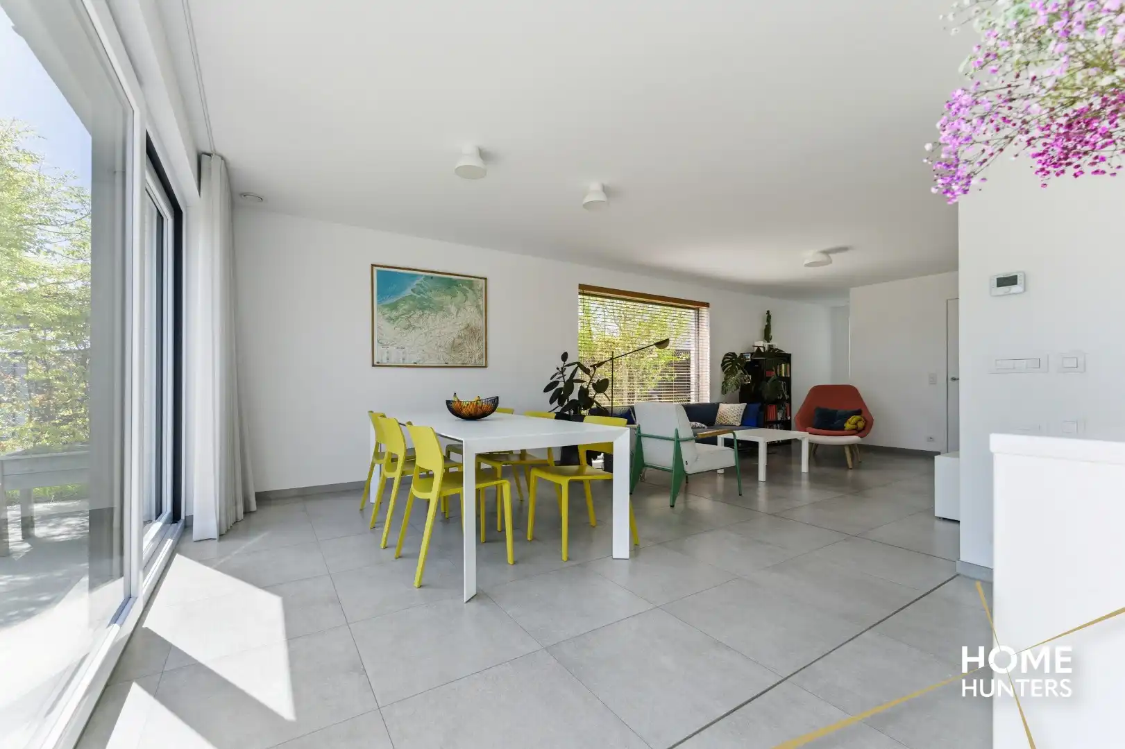 Exclusieve, energiezuinige Halfopen bebouwing (2017) met 4 slaapkamers, zonnige tuin en hoogwaardige afwerking te Ieper foto 6