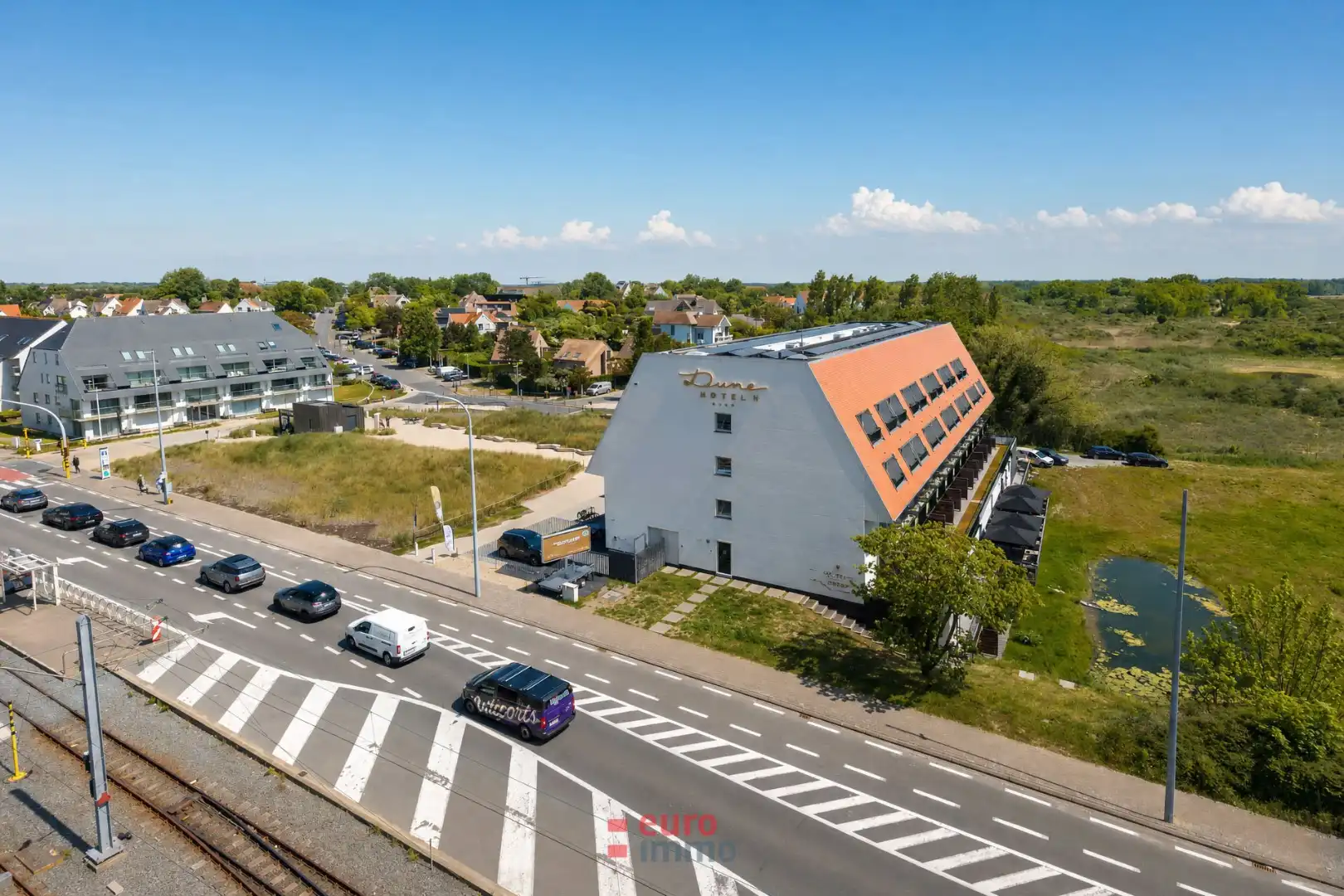 Appartement met 2 slaapkamers te koop op een zéér fel begeerde ligging te Nieuwpoort-bad! foto 7