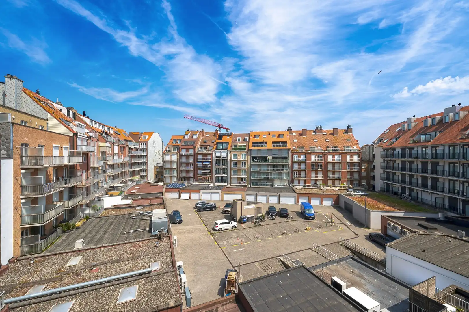 Instapklaar gemeubeld appartement met zeezicht. foto 30