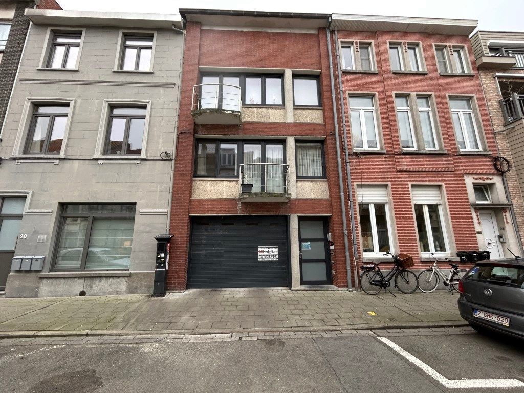 Afgesloten ondergrondse garagebox foto 3