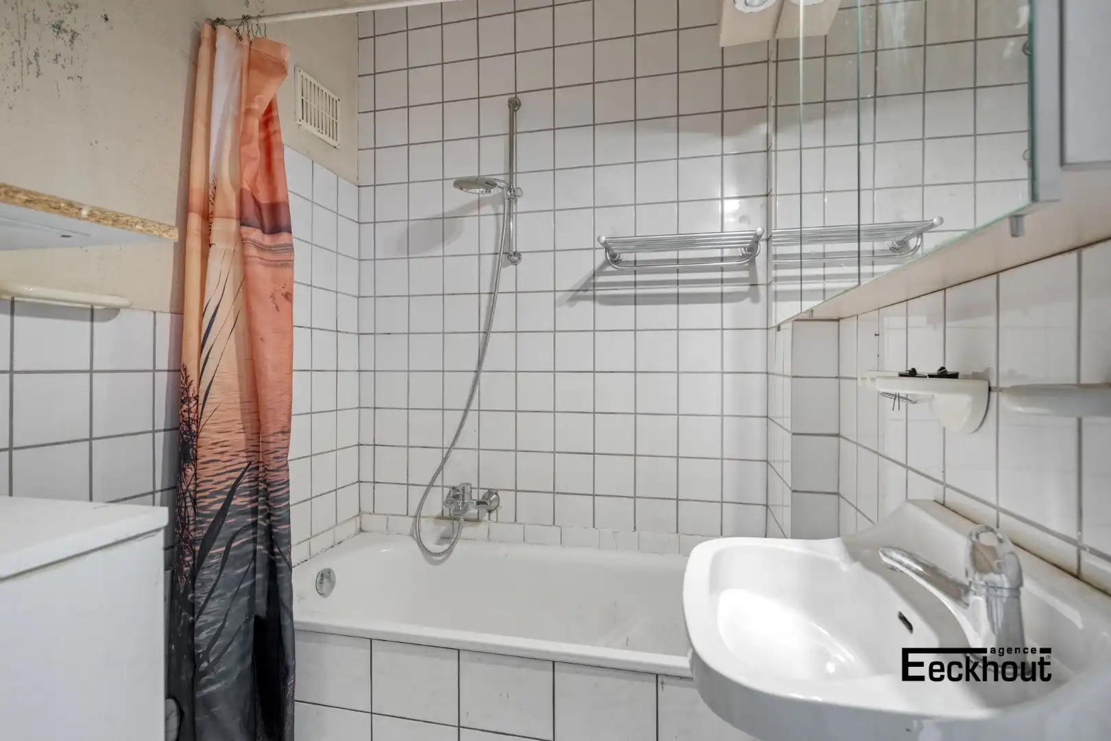 Op te frissen 2 slaapkamer appartement in hartje Oostende! foto 15