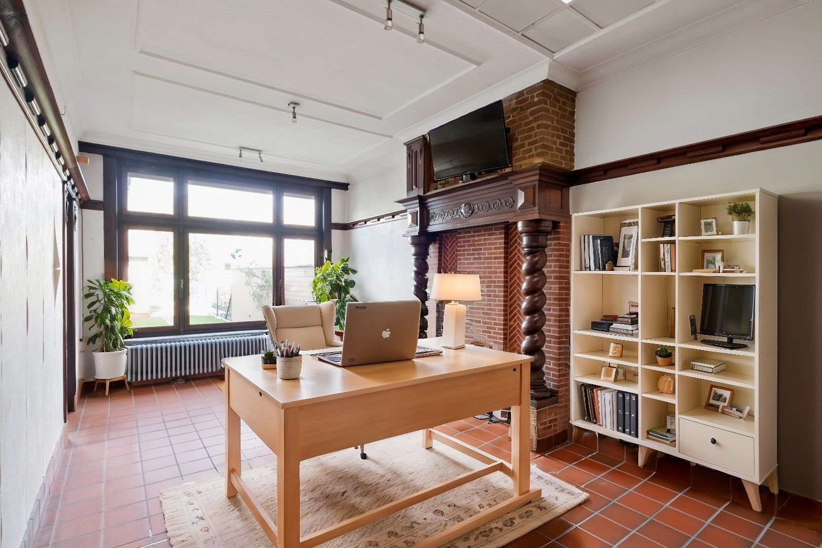 Ruime woning met 3, mogelijks 5 slaapkamers, lift, garage en tuin in Gullegem foto 3