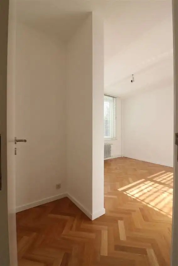 Stijlvol en instapklaar wonen met zicht op warandepark foto 25