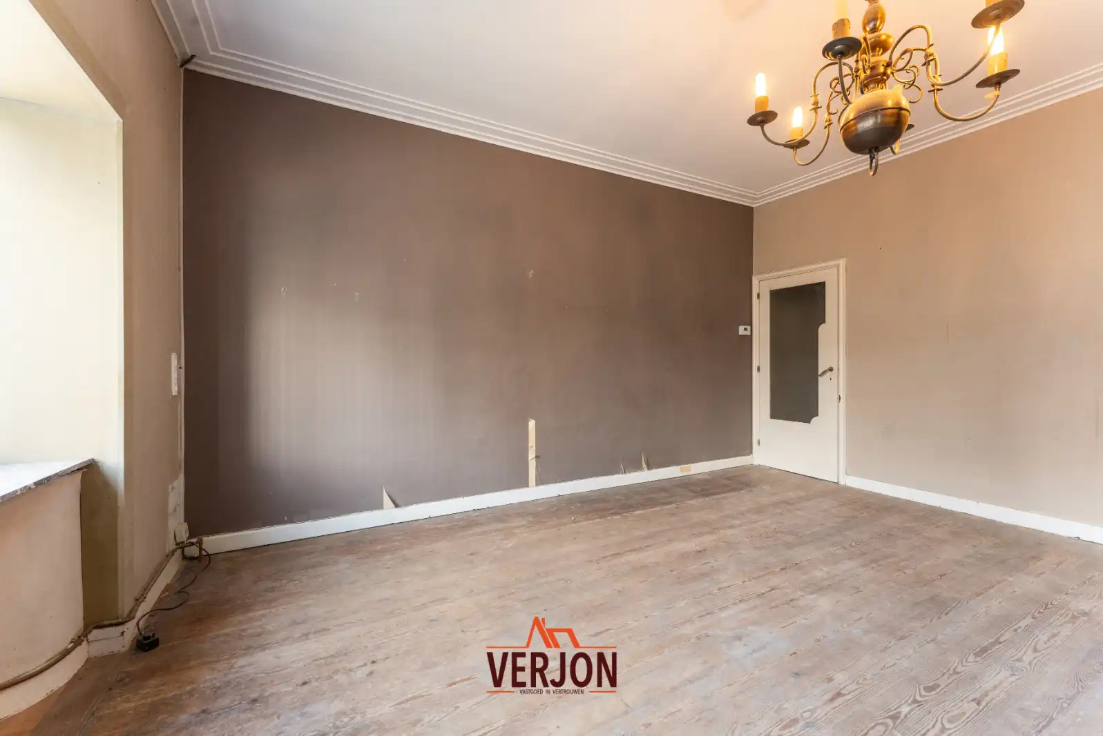 Ruime woning met mogelijkheden foto 8