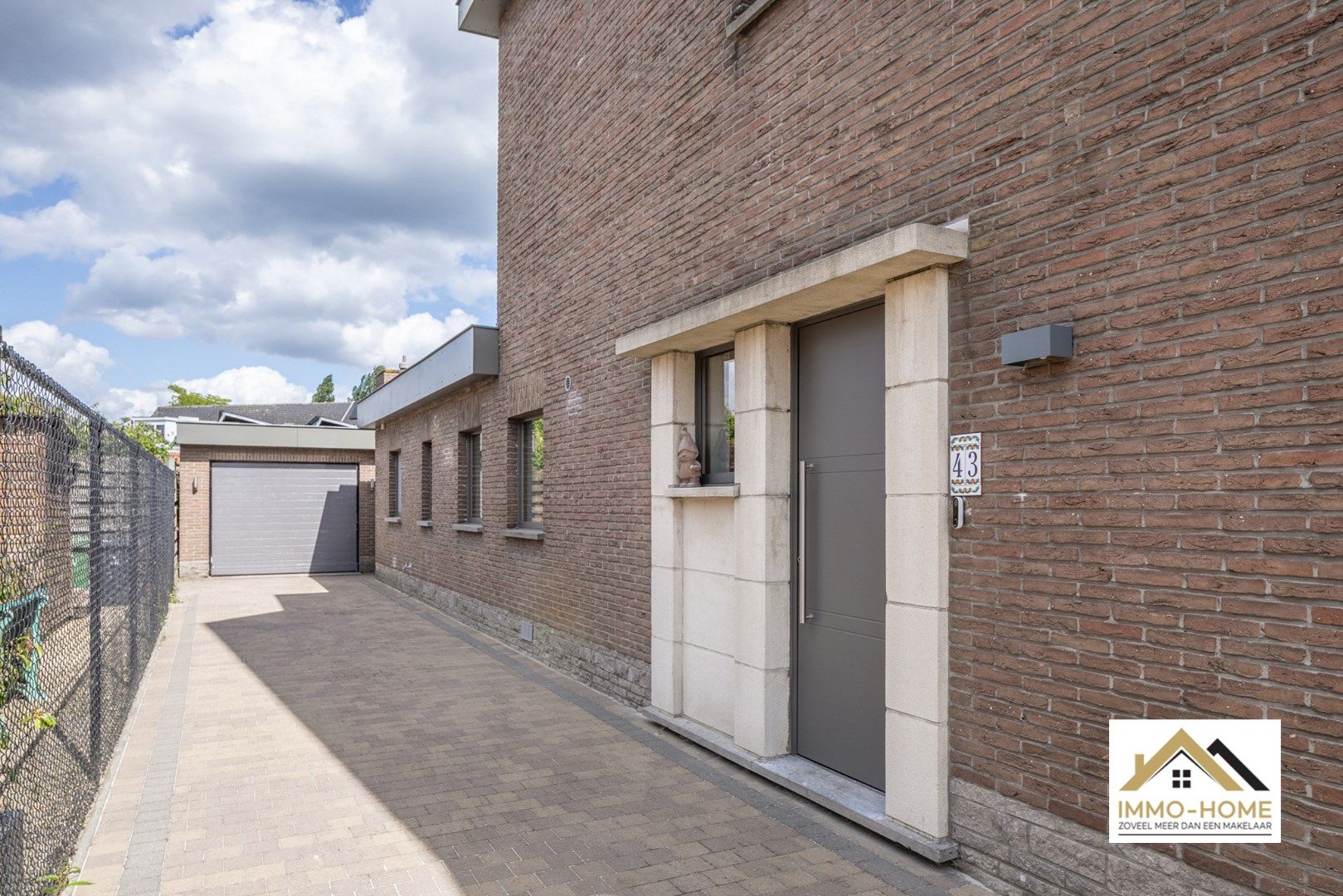Ruime halfopen bebouwing met luxe afwerking  foto 26