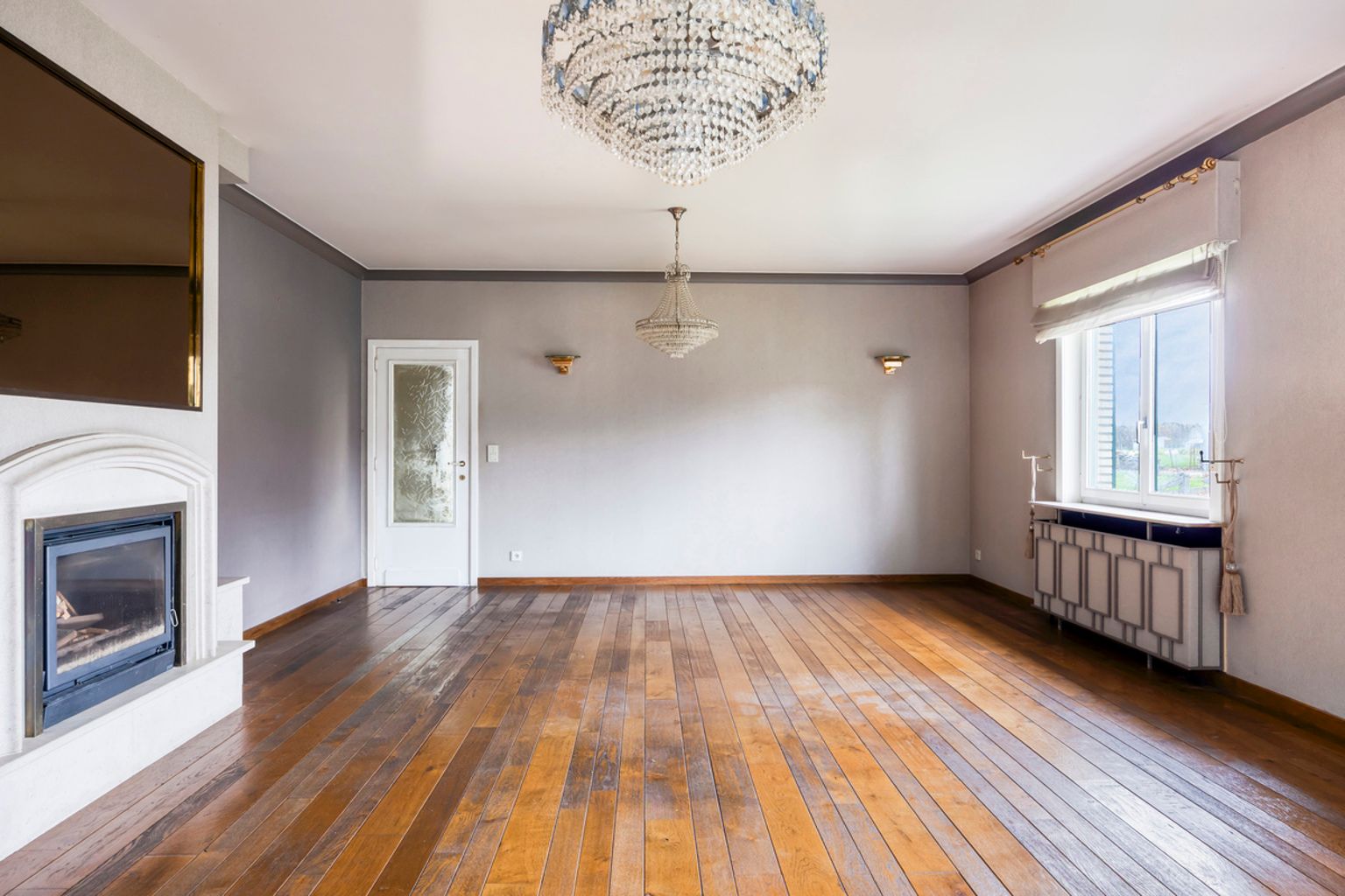 Bungalow van 176 m² met garage en tuin foto 6