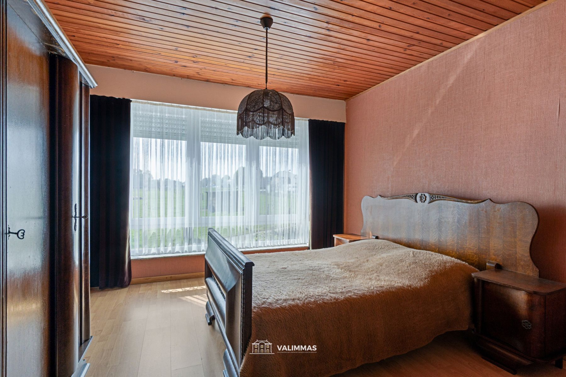 Ruime alleenstaande woning op ± 22 are, met atelier en tuin foto 15
