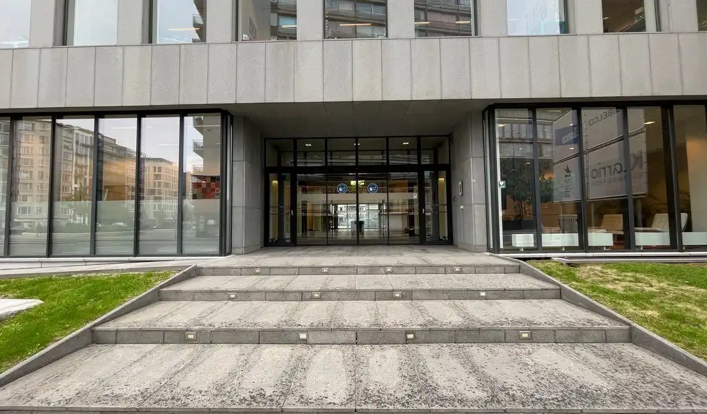 Instapklare kantoren te huur aan Stadspark in Antwerpen foto 18