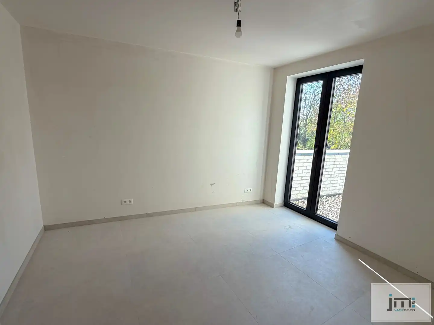Prachtig appartement met 3 slaapkamers, carport en tuinberging foto 8