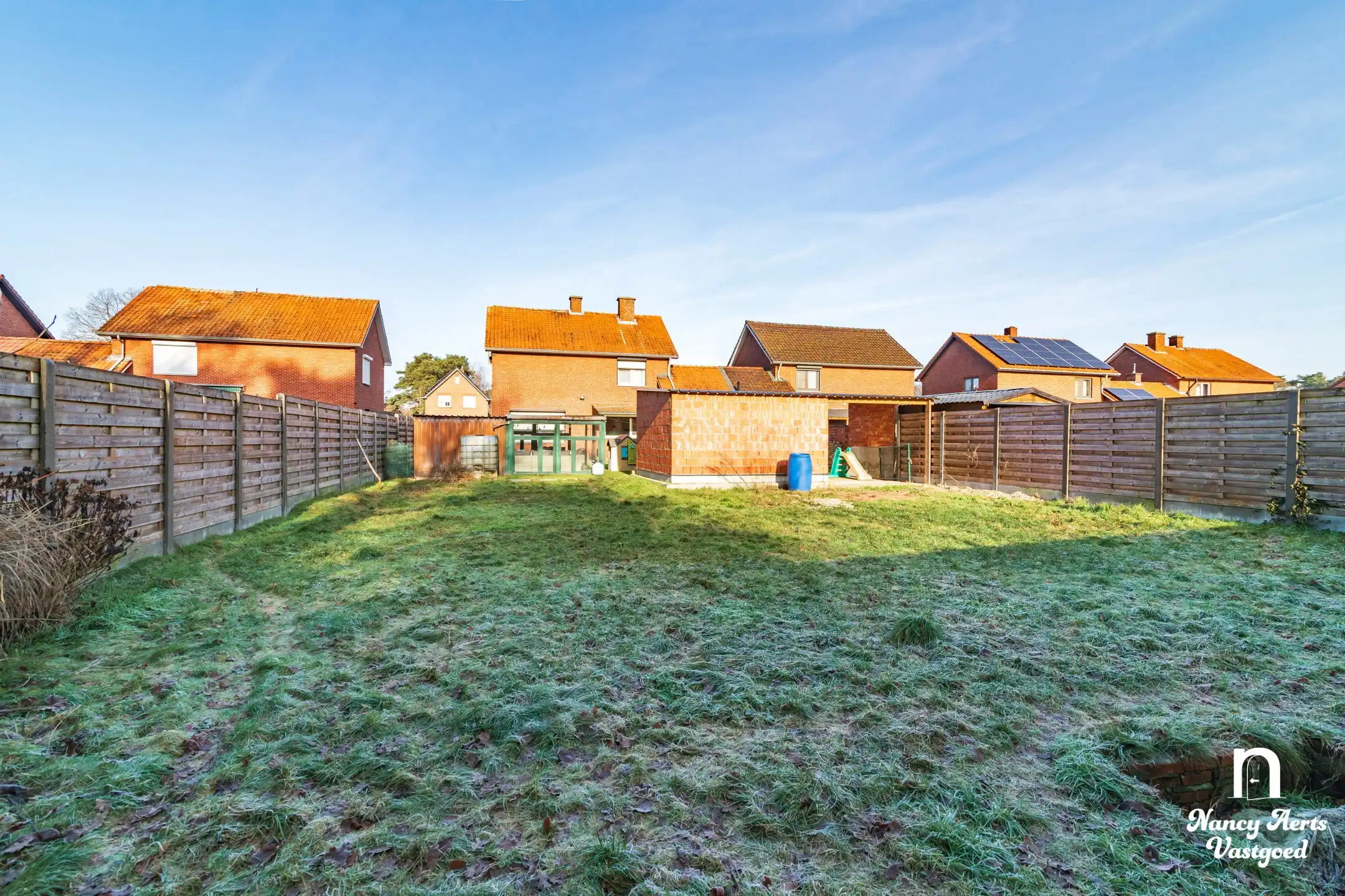 Vernieuwde instapklare gezinswoning met zuidgerichte tuin foto 27