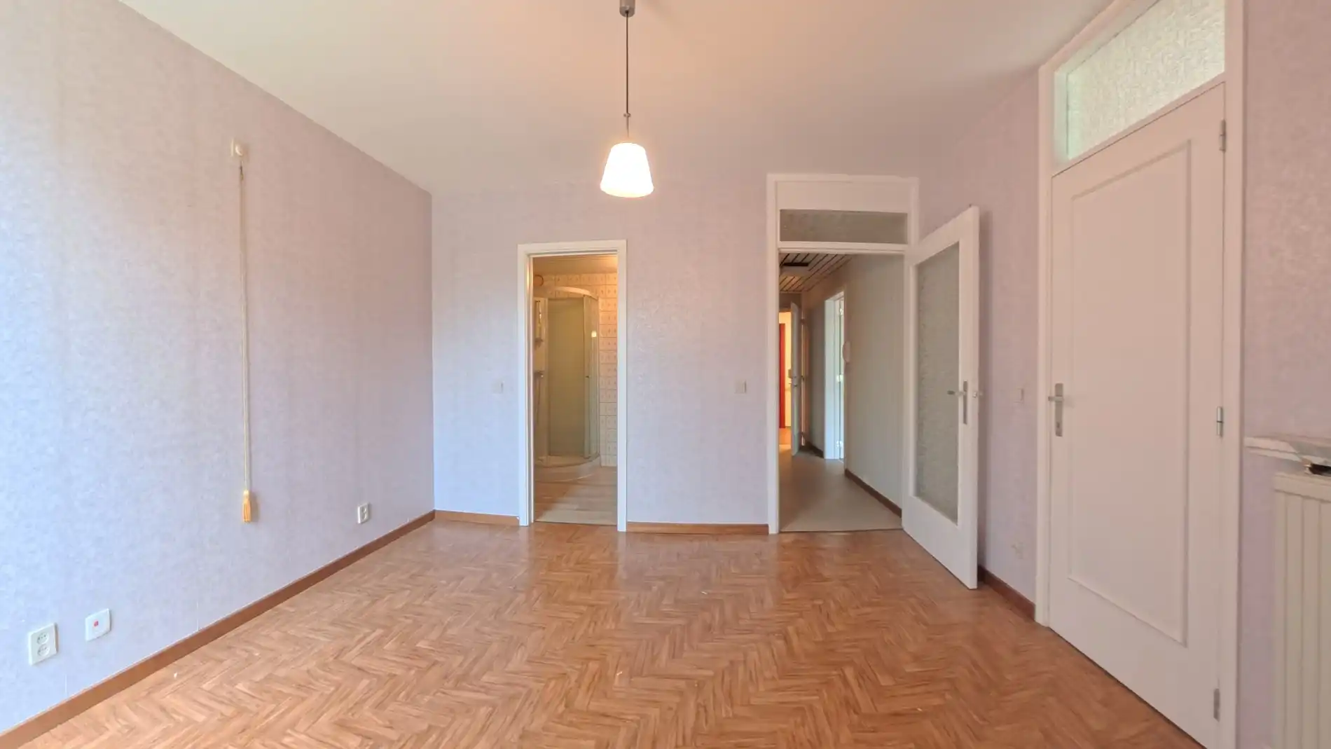 Verder te vernieuwen assistentiewoning met één slaapkamer en terras te Assebroek. foto 4