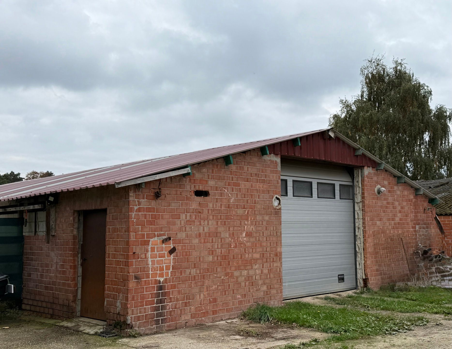 OUDSBERGEN - Prachtig gelegen woning met loodsen op 2ha5 foto 42