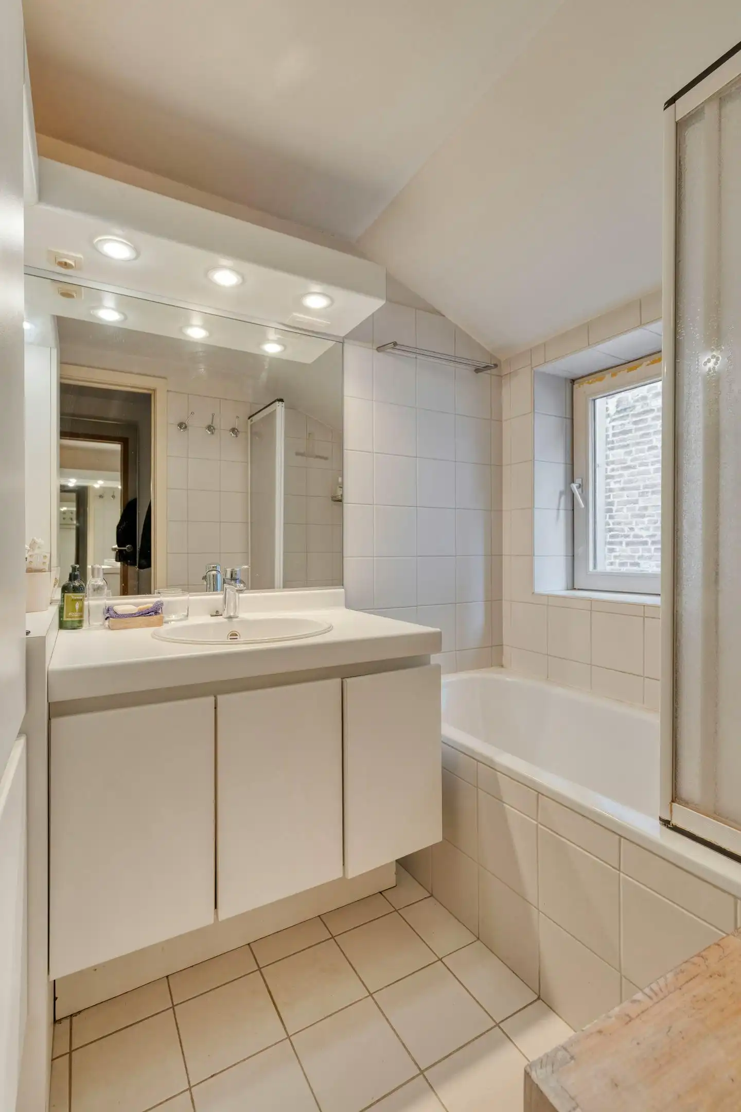 Appartement met twee slaapkamers te koop in Brugge foto 10